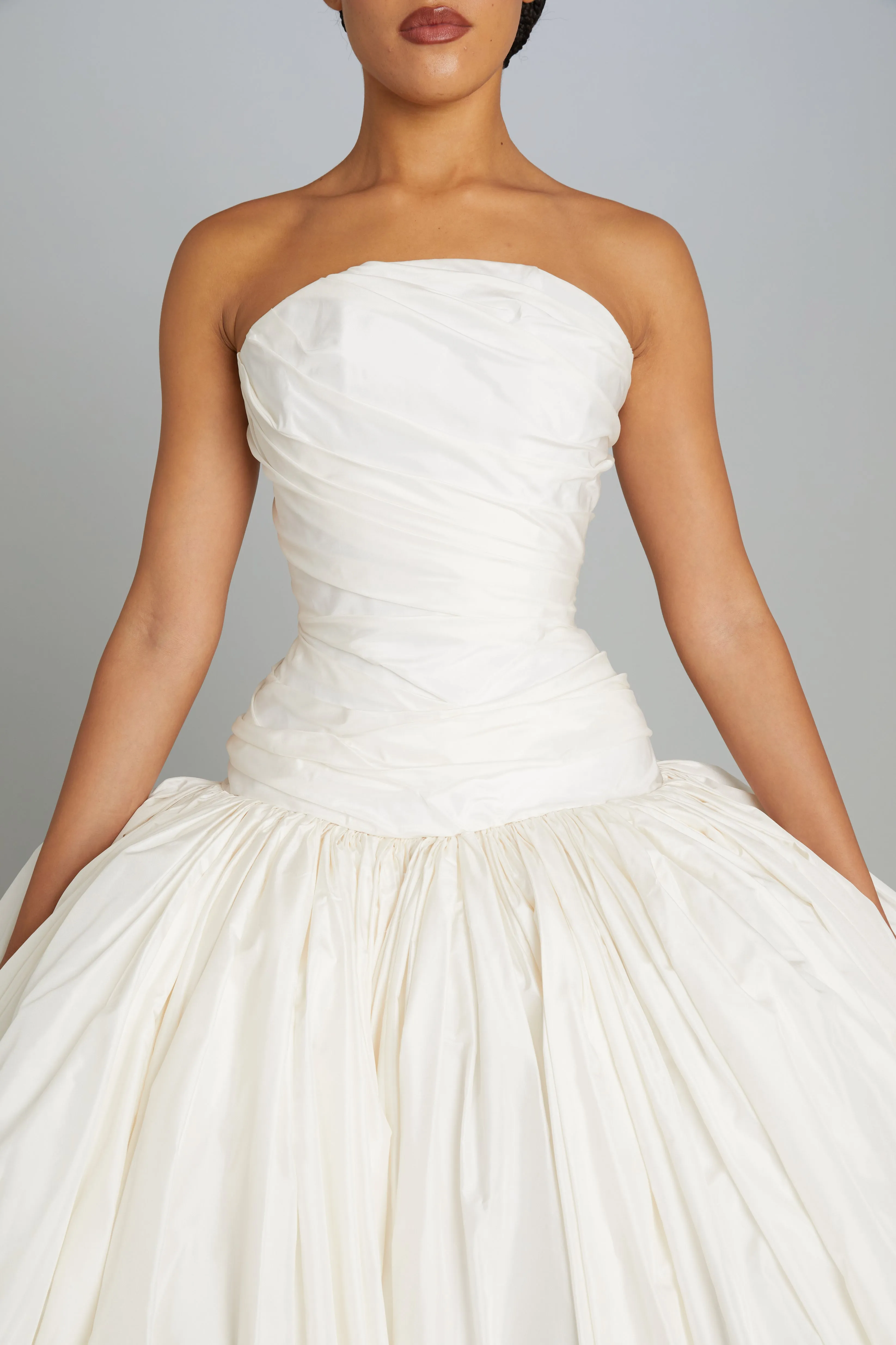 Norma Gown in White Silk Taffeta sold by Wiederhoeft product image thumbnail 5