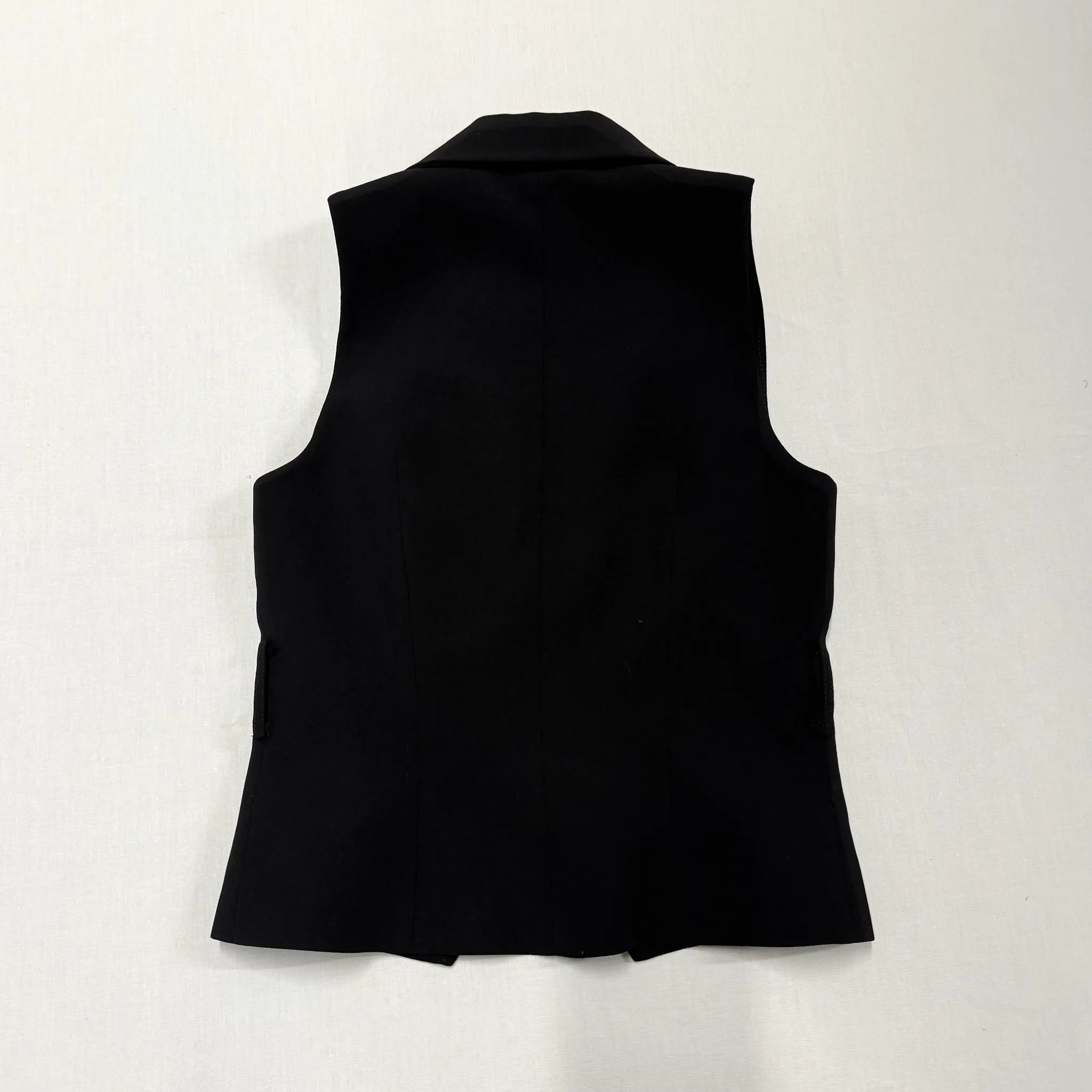 Sample The Vest Noir sold by Mirror Palais product image thumbnail 2