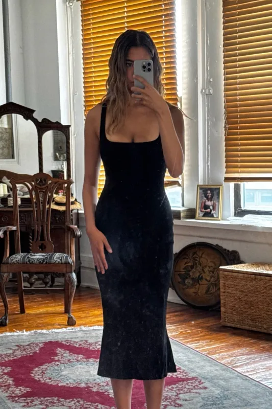 Sample Supermodel Dress in Noir sold by Mirror Palais