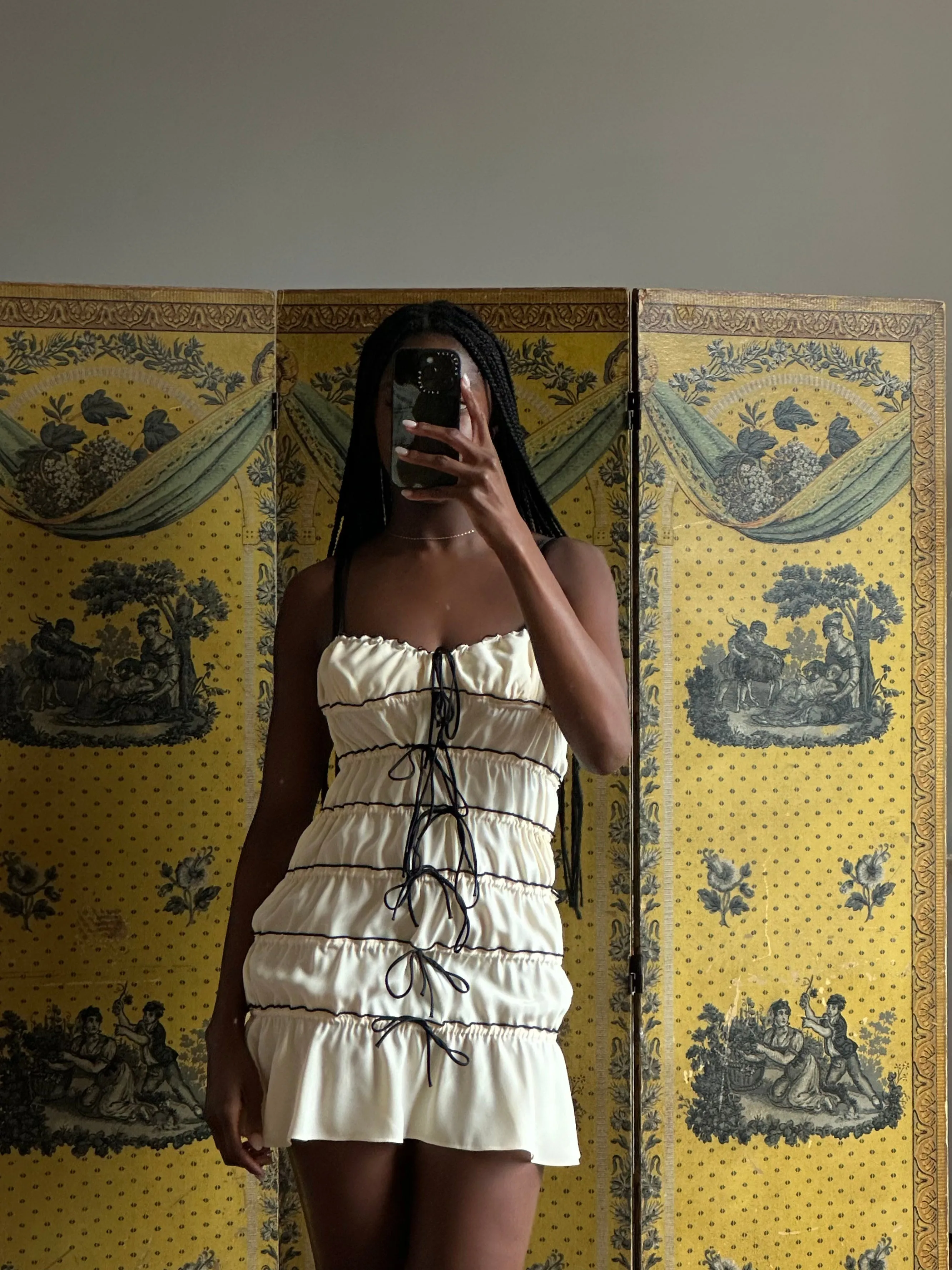 Sample Ruffle Tunnel Mini Shell sold by Mirror Palais product image thumbnail 4