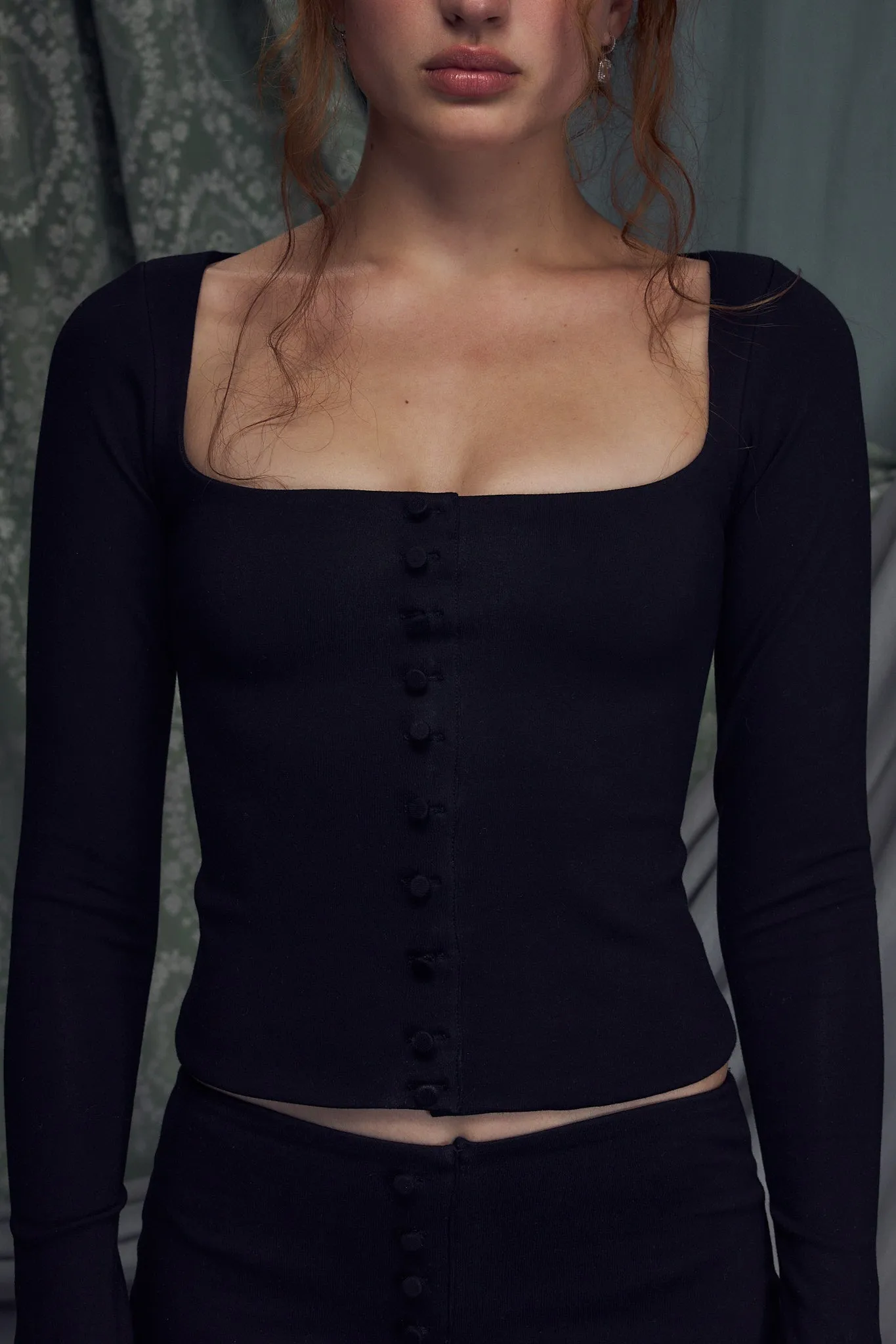 Tudor Top Noir sold by Mirror Palais product image thumbnail 3