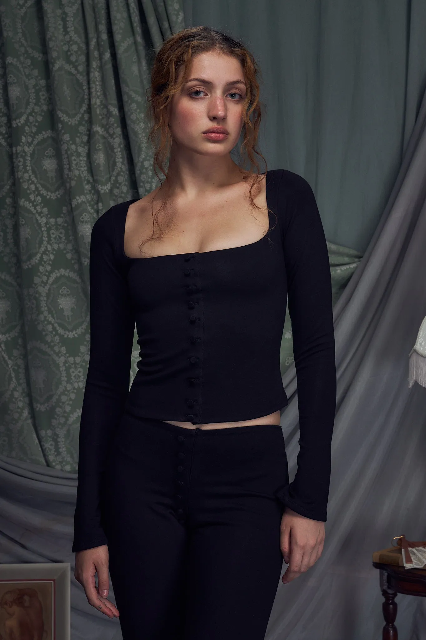 Tudor Top Noir sold by Mirror Palais