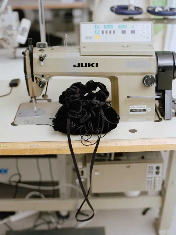 KIKU | BAG BEADED VELVET | BLACK made by Cecilie Bahnsen