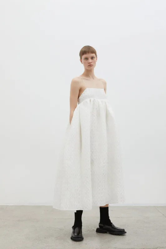 BETH | DRESS LINEN PLISSÉ WHITE made by Cecilie Bahnsen