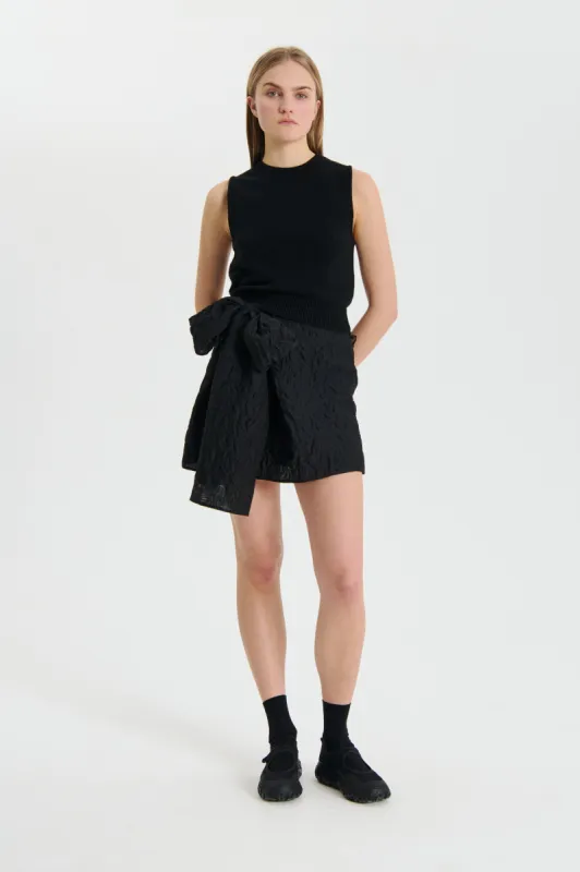 OLIVIER | VEST RECYCLED CASHMERE BLACK made by Cecilie Bahnsen