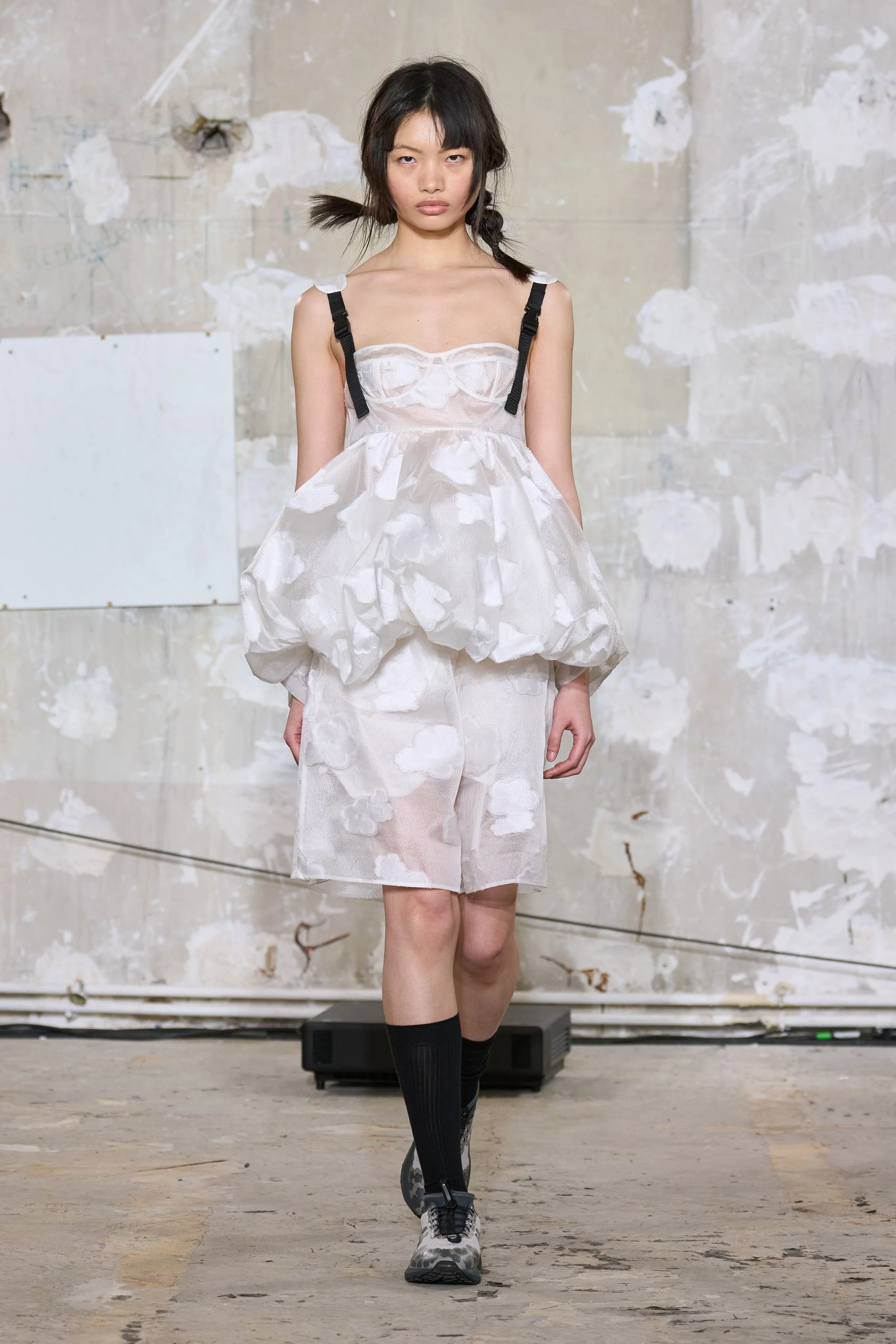 ANETTE | TOP KUMO FIL-COUPÉ WHITE sold by Cecilie Bahnsen