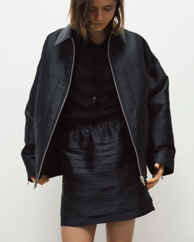 OLPA | JACKET LUSTRE TWILL BLACK NONA made by Cecilie Bahnsen