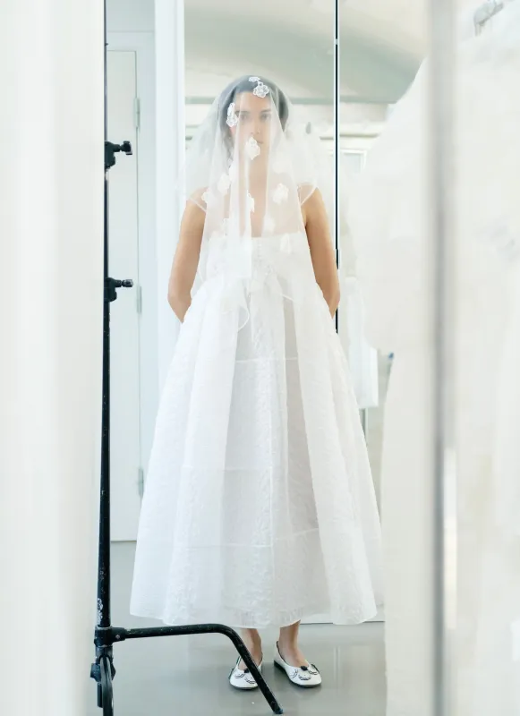 FEO | DRESS EMB. GLACIER MAT. WHITE | Parallel