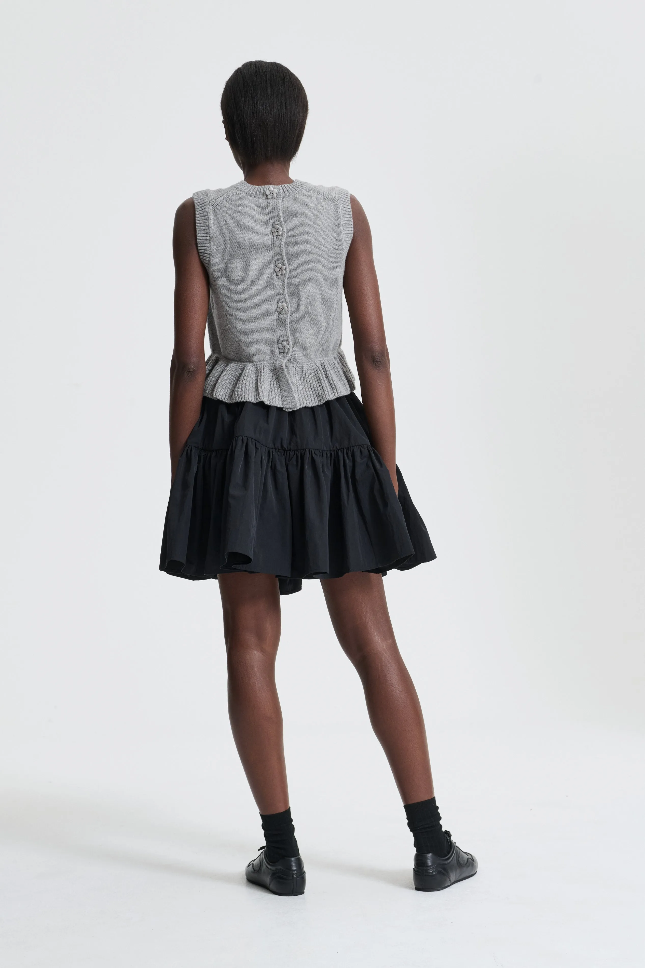 BILL | VEST RECYCLED CASHMERE GREY sold by Cecilie Bahnsen product image thumbnail 2