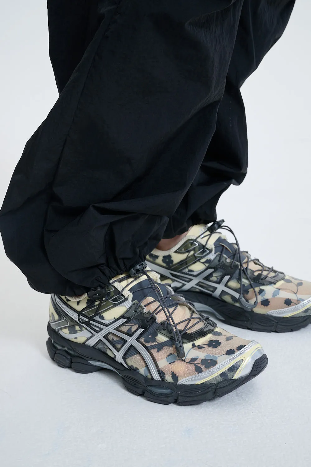 ASICS GEL-CUMULUS 16 SSCB | IVORY / BLACK sold by Cecilie Bahnsen product image thumbnail 2