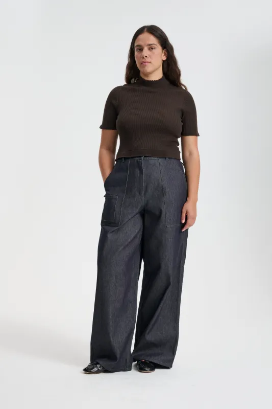 BENTLEY | TOP SEAMLESS KNIT BROWN sold by Cecilie Bahnsen