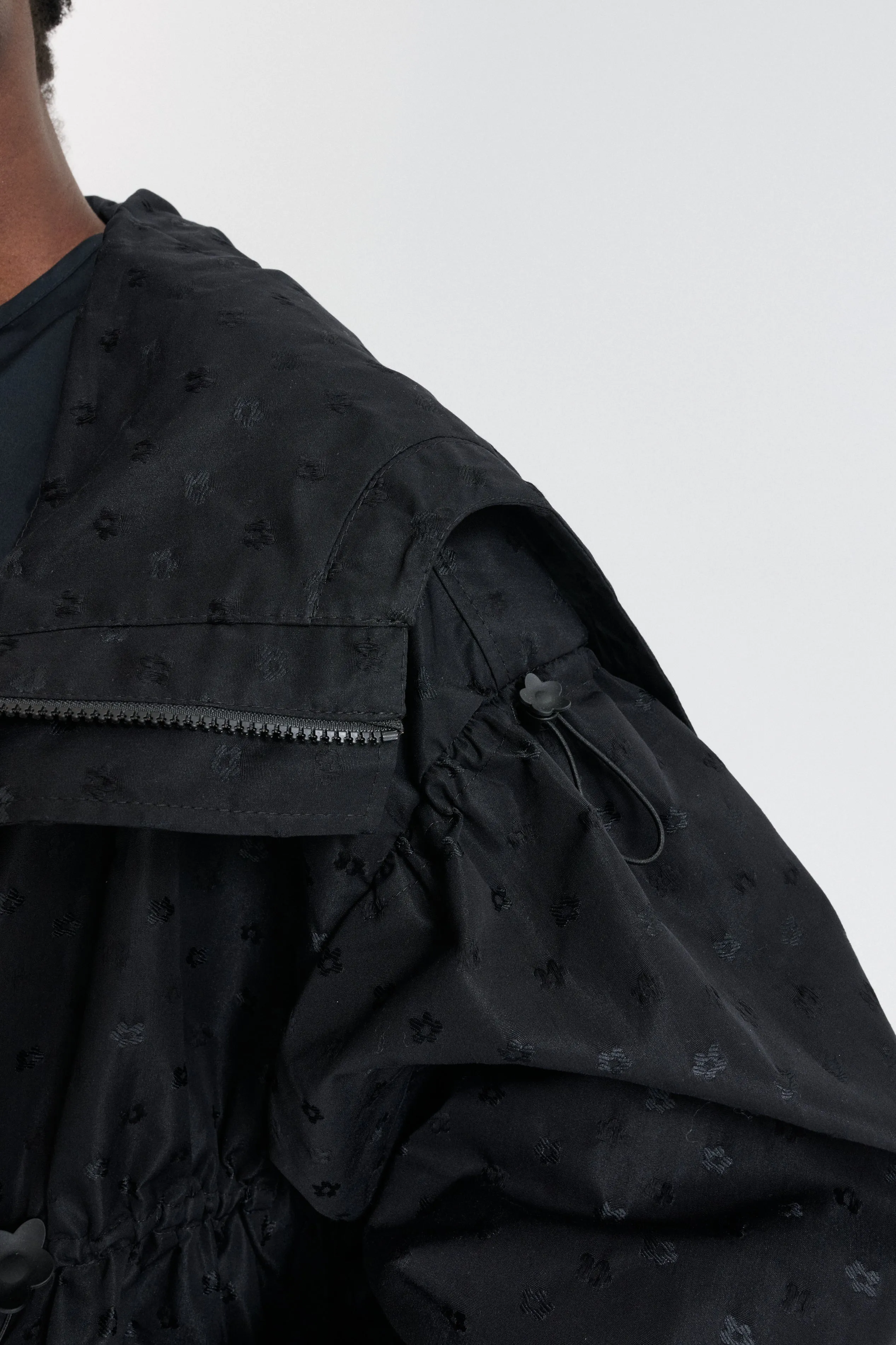 CBDENNON | JACKET IRIS JACQUARD BLACK sold by Cecilie Bahnsen product image thumbnail 2