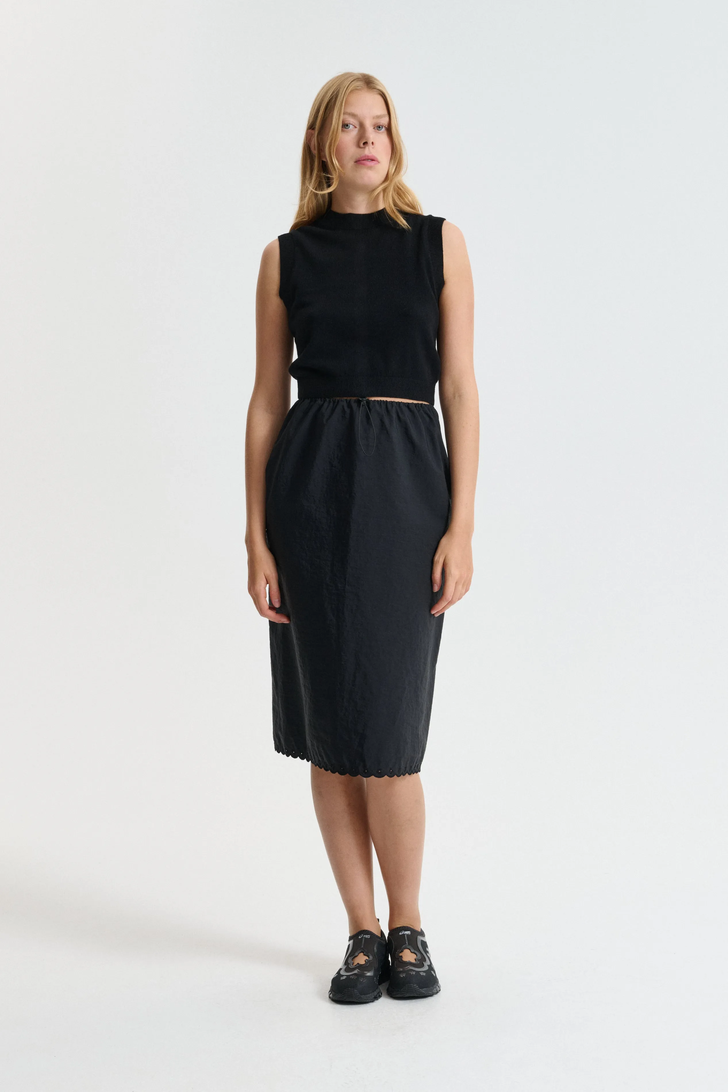 CBDEAN | VEST SUMMER CASHMERE BLACK sold by Cecilie Bahnsen