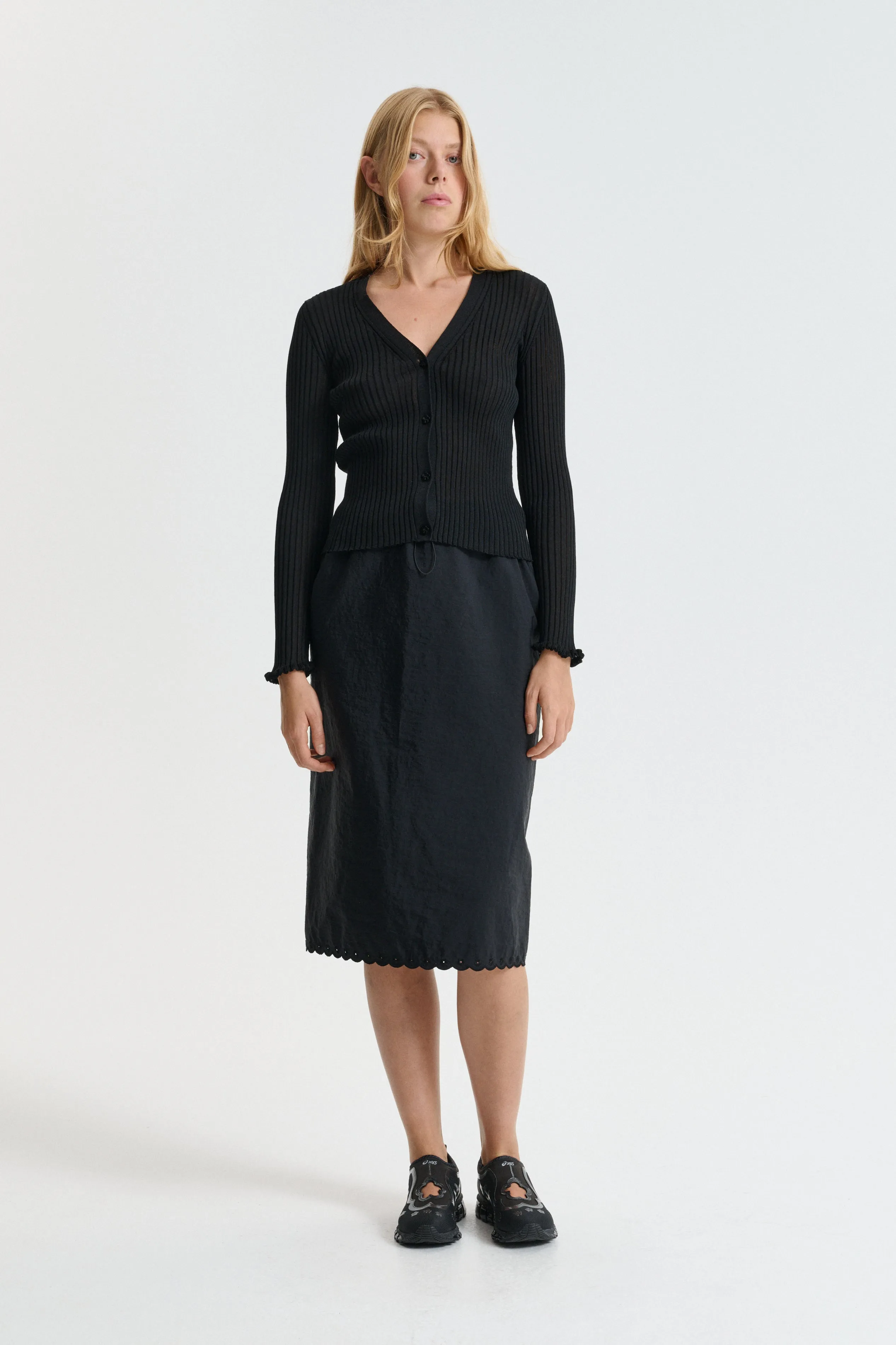 CBDYVEKE | CARDIGAN CRISP SUMMER RIB BLACK sold by Cecilie Bahnsen