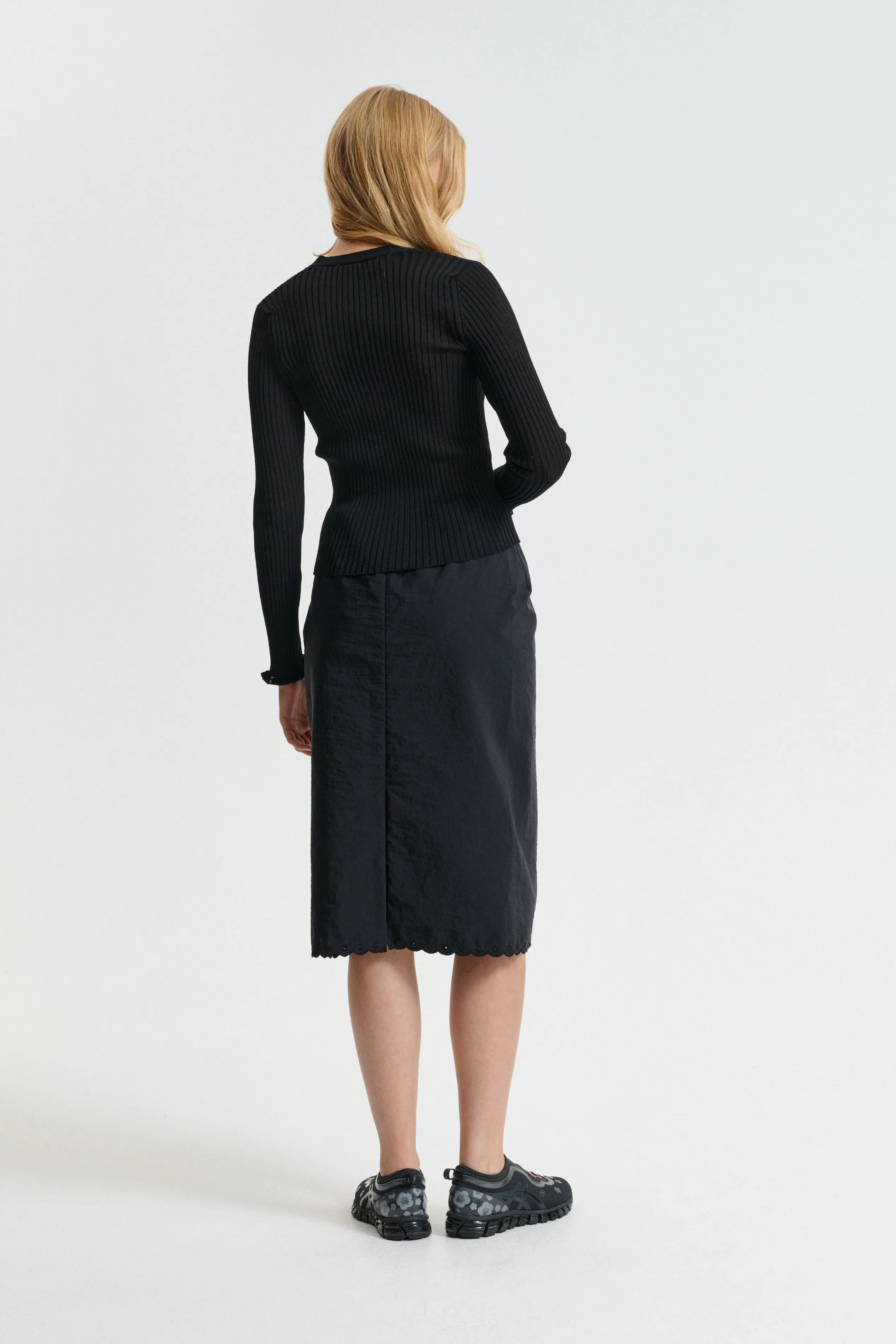 CBDYVEKE | CARDIGAN CRISP SUMMER RIB BLACK sold by Cecilie Bahnsen product image thumbnail 3