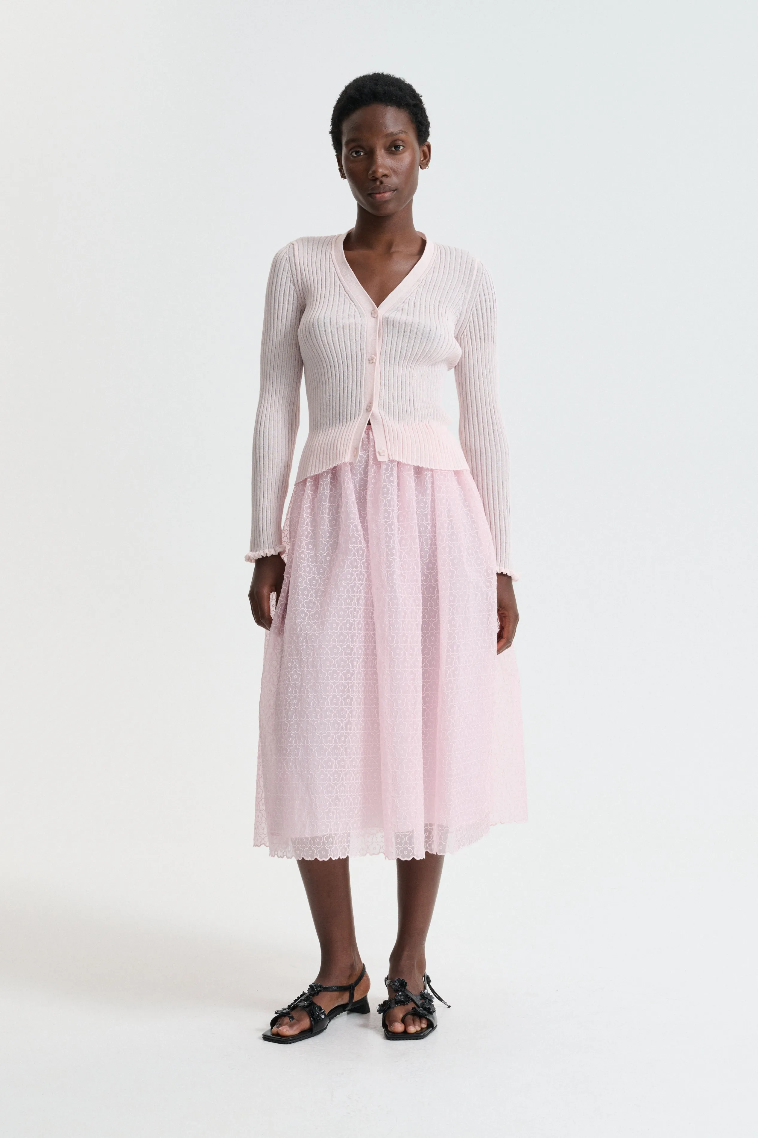 CBDYVEKE | CARDIGAN CRISP SUMMER RIB POWDER PINK sold by Cecilie Bahnsen