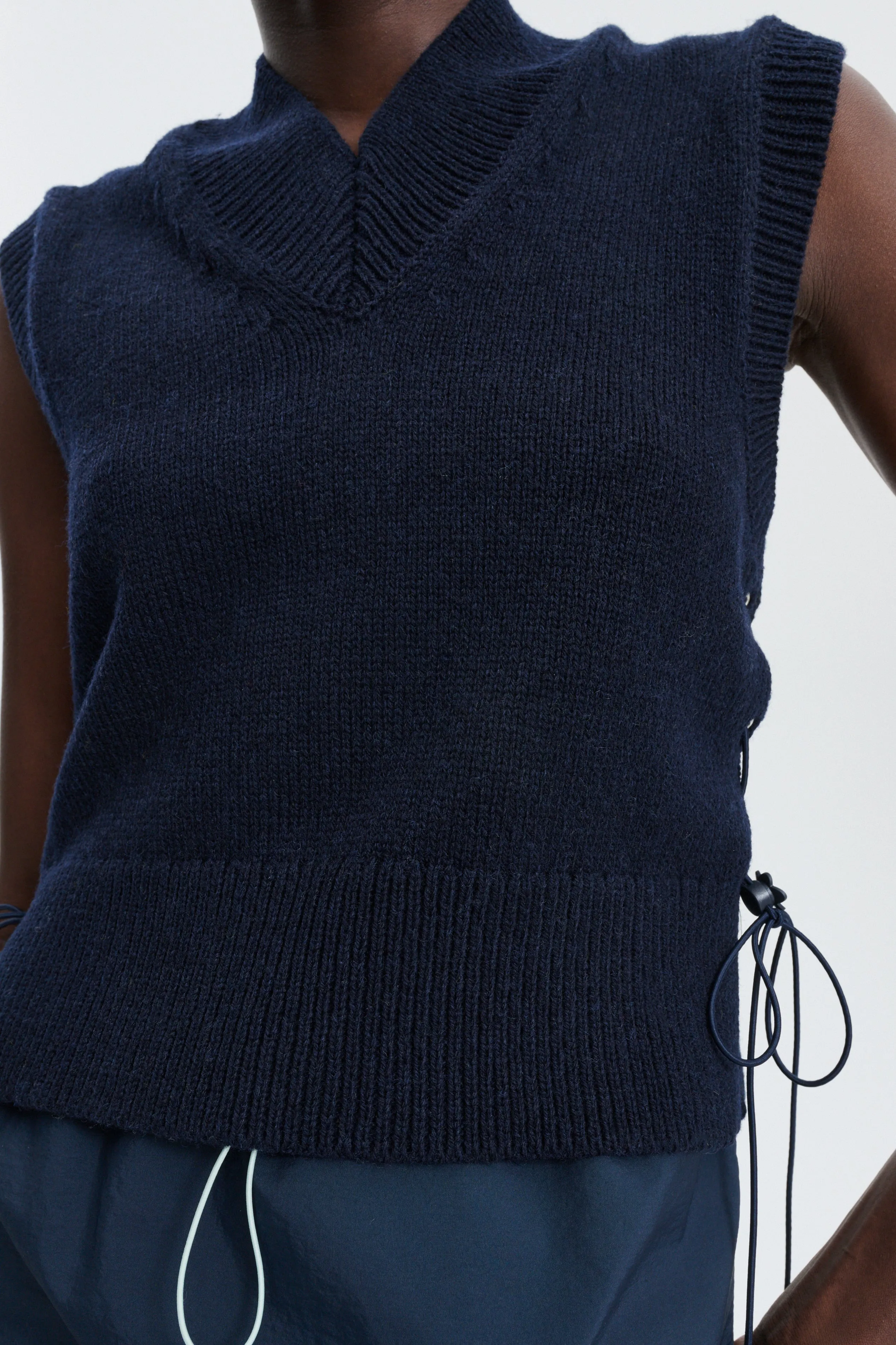 CBFLEETWOOD | VEST WINTER LAMBSWOOL NAVY sold by Cecilie Bahnsen product image thumbnail 3