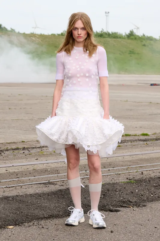 BRONJA | SKIRT FIAMMA FIL-COUPE WHITE - LOOK 17 made by Cecilie Bahnsen