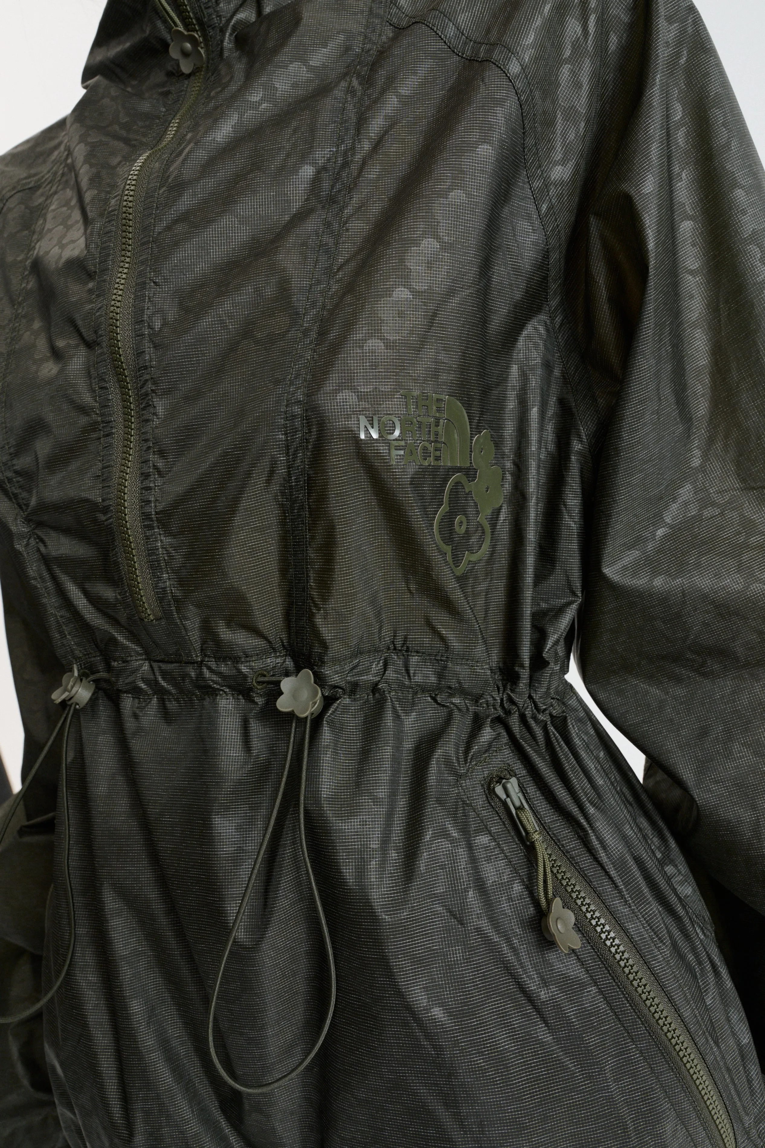 THE NORTH FACE X CECILIE BAHNSEN MARLOWE PULLOVER WIND | JACKET NYLON | FOREST NIGHT GREEN sold by Cecilie Bahnsen product image thumbnail 3