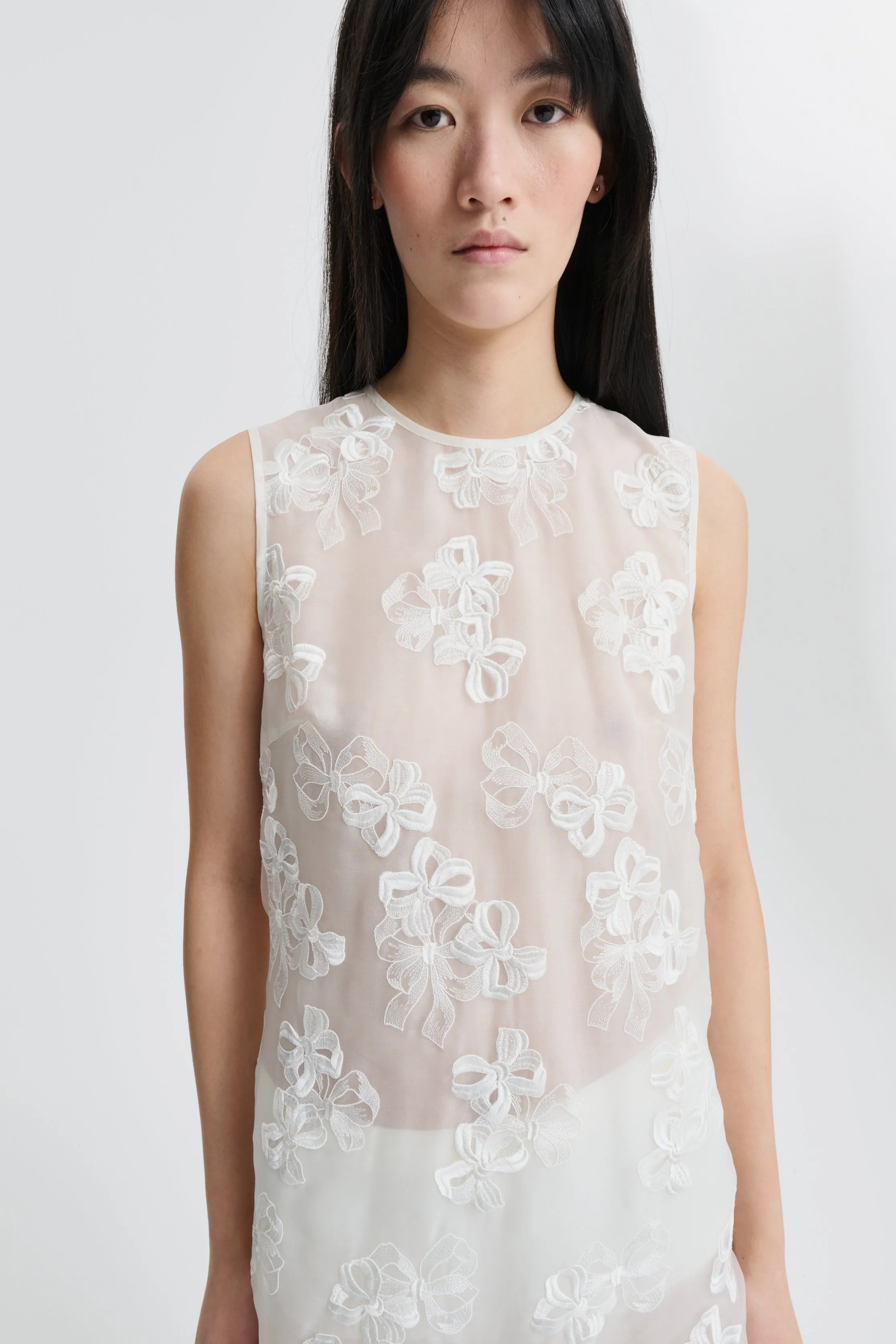 CBFEERO | DRESS ROSETTE ORGANZA EMB VINTAGE IVORY sold by Cecilie Bahnsen product image thumbnail 4