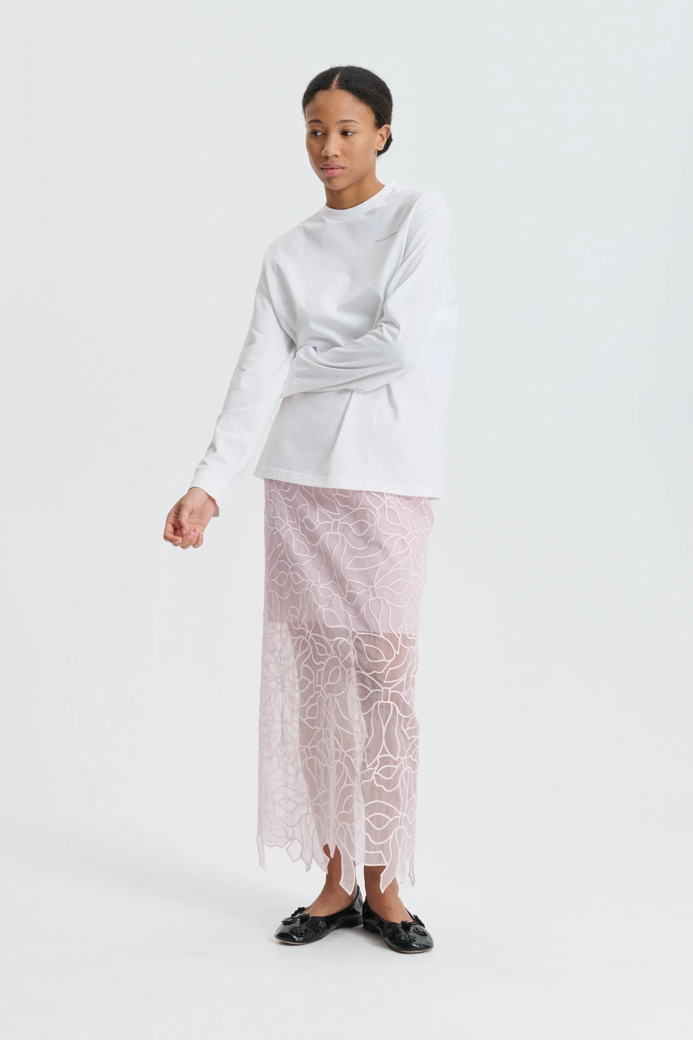 CBGUS | SKIRT BOW EMBROIDERY BLUSH PINK sold by Cecilie Bahnsen