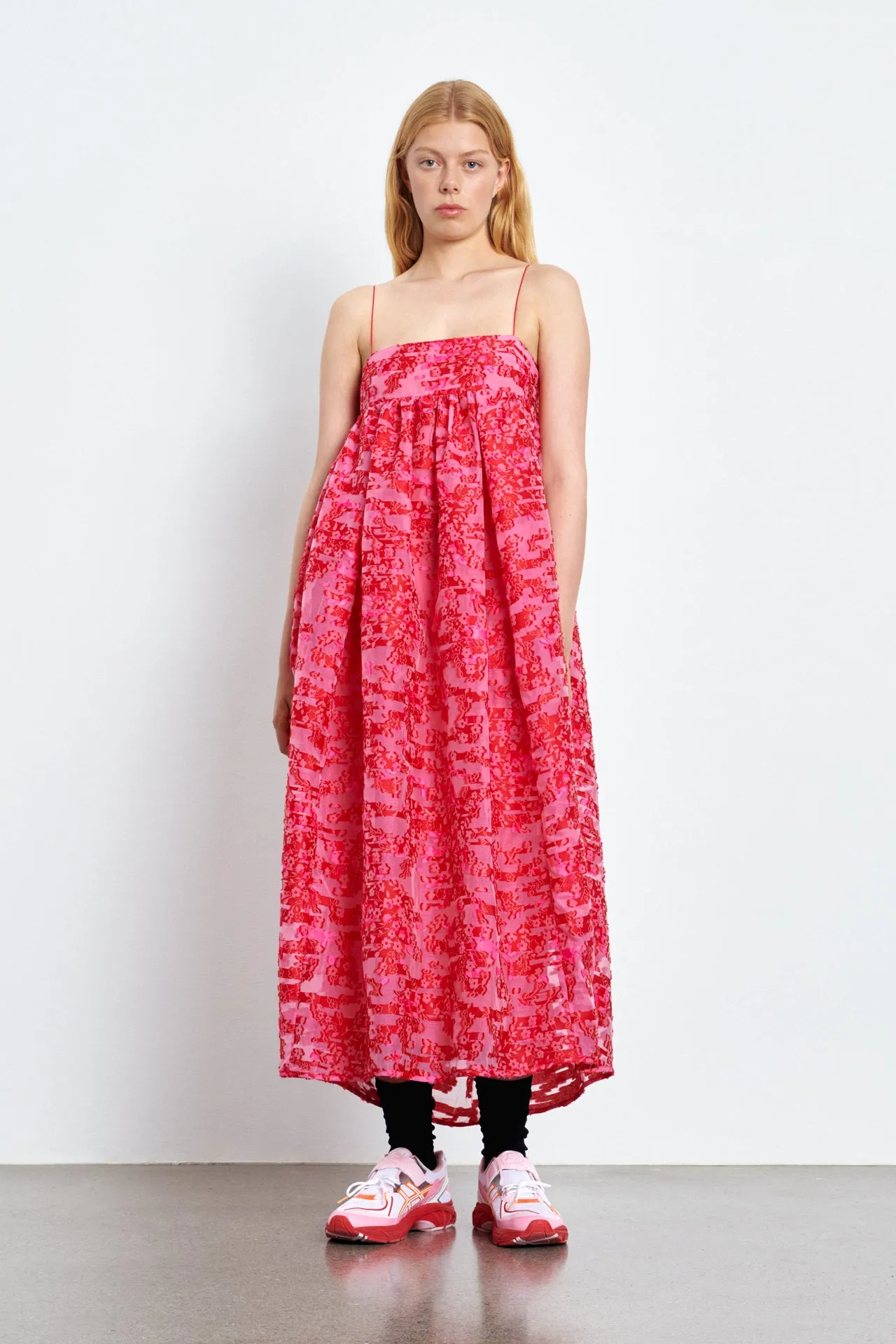 VILMA | DRESS YARROW FIL-COUPÉ MAGENTA / RED sold by Cecilie Bahnsen