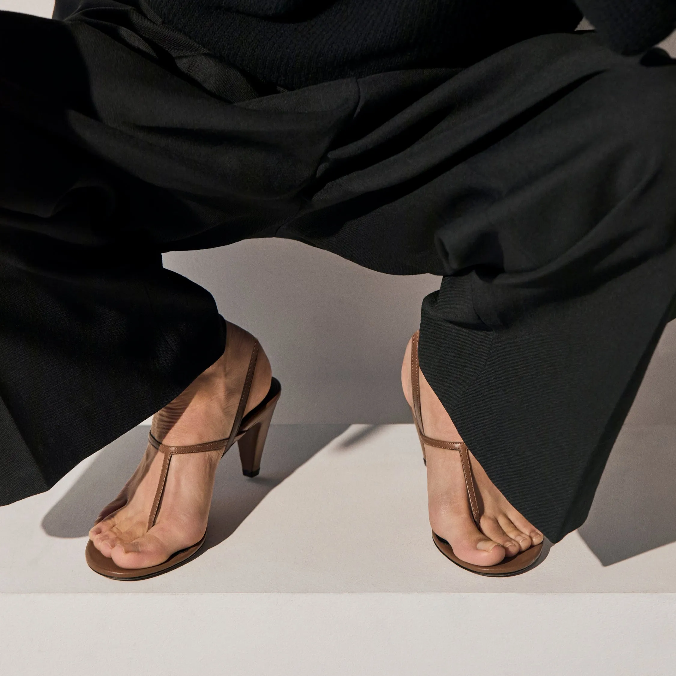 ARNEB sold by NEOUS product image thumbnail 4