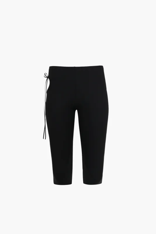 ASH CAPRIS made by Sandy Liang