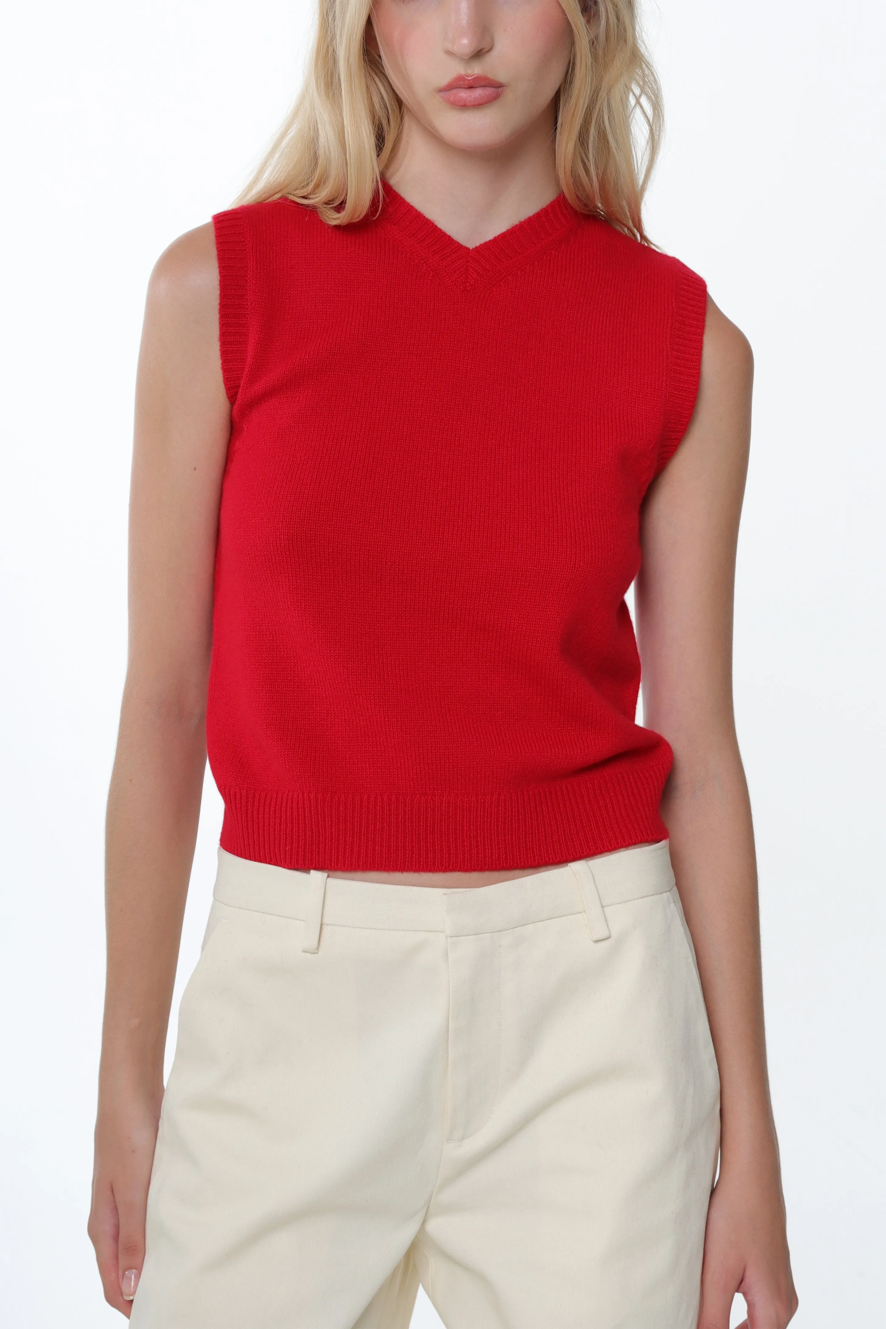 CASHMERE SHRUNKEN VEST IN RED sold by Sandy Liang product image thumbnail 4