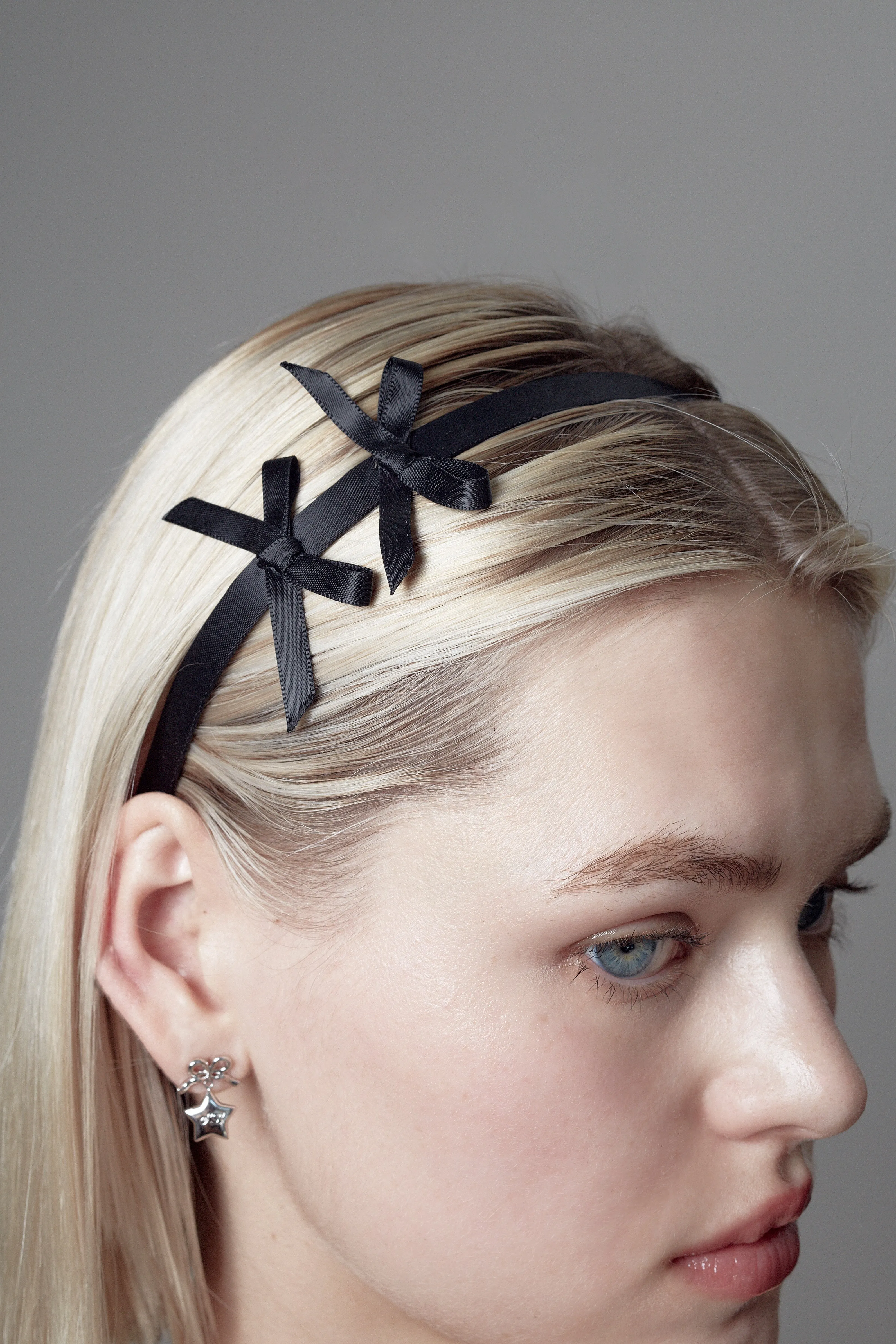 SERGIO HEADBAND IN BLACK sold by Sandy Liang product image thumbnail 3