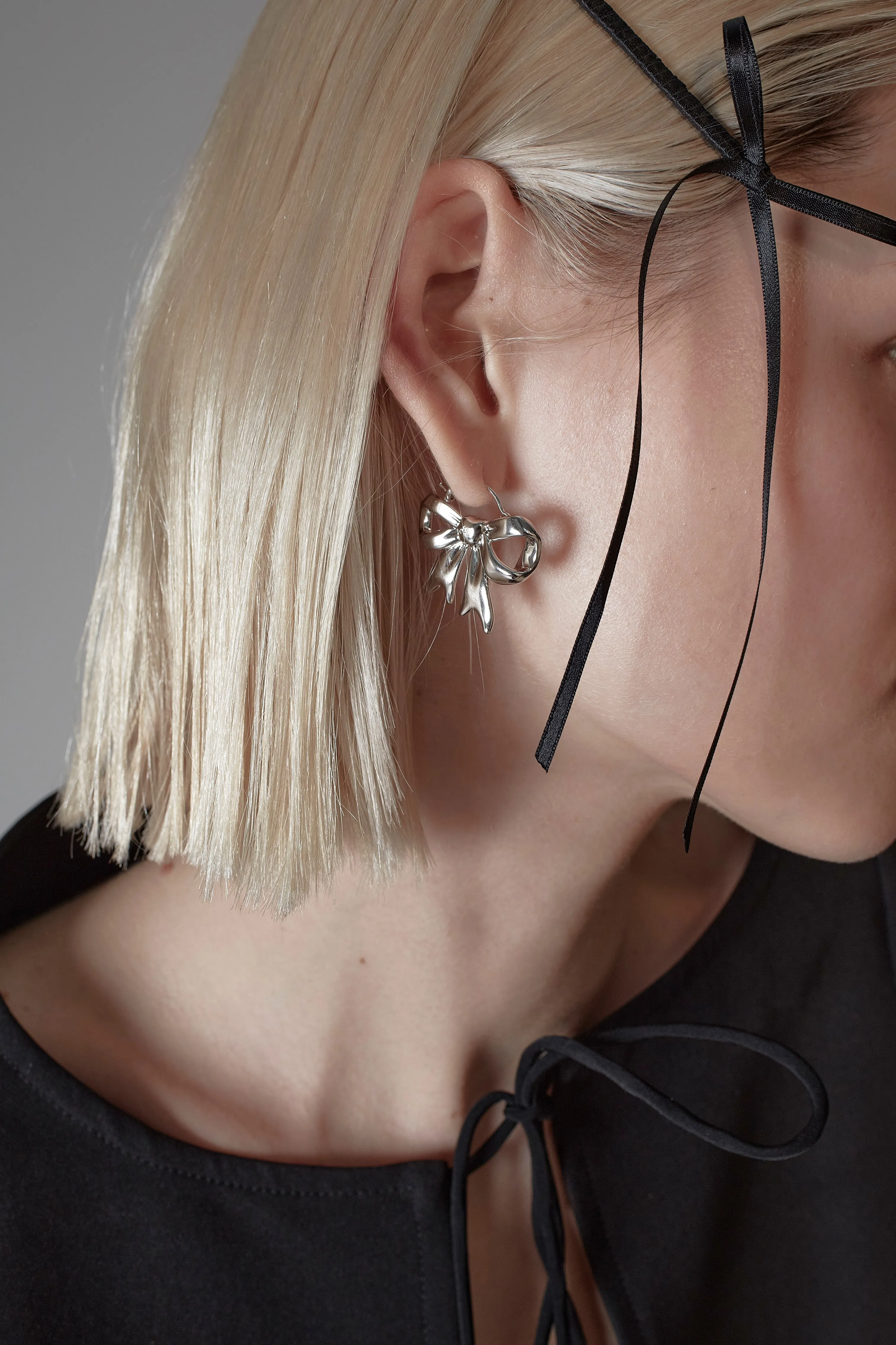 MONYO HOOPS IN SILVER sold by Sandy Liang product image thumbnail 2