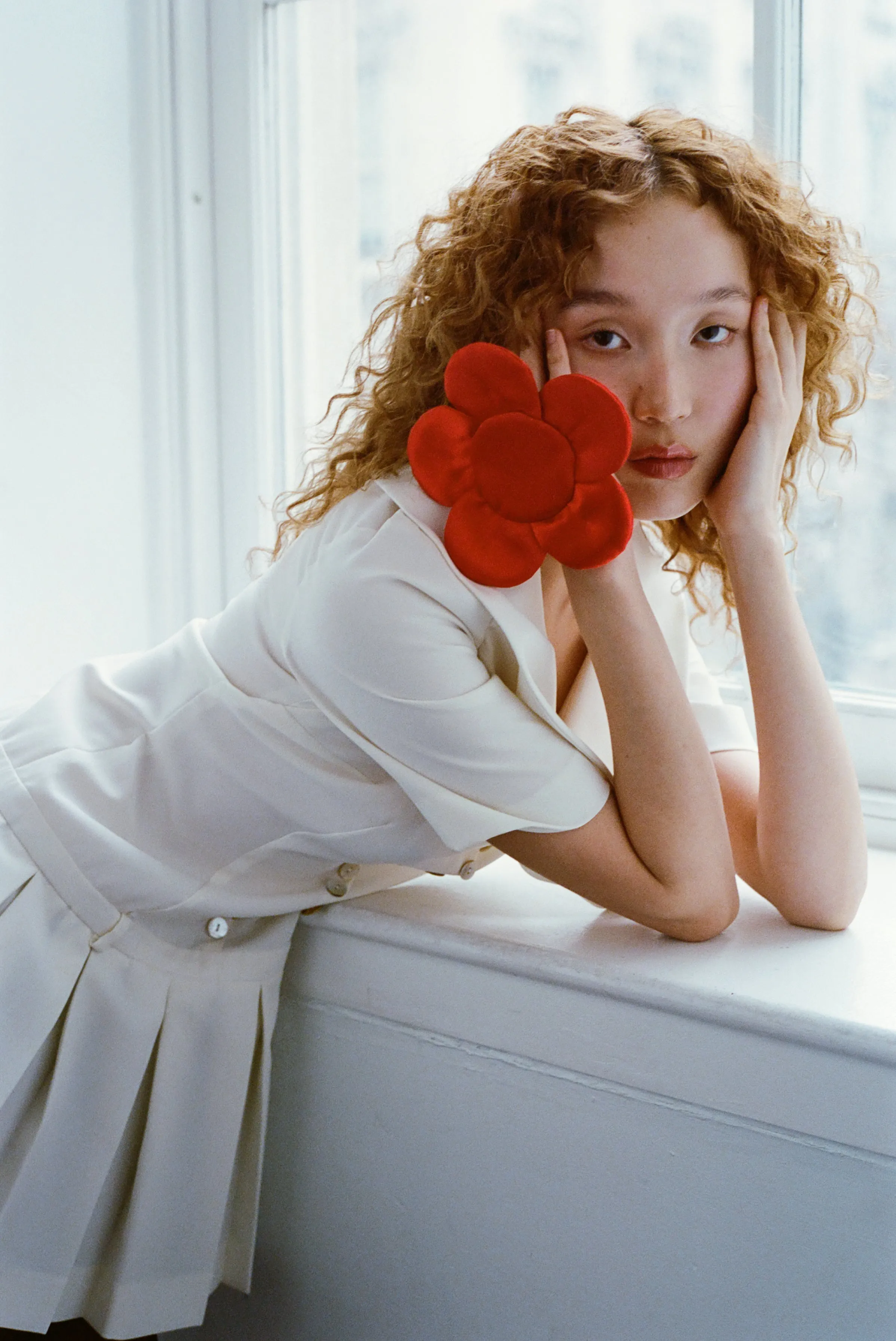 PETAL WRISTLET IN LIPSTICK sold by Sandy Liang product image thumbnail 3