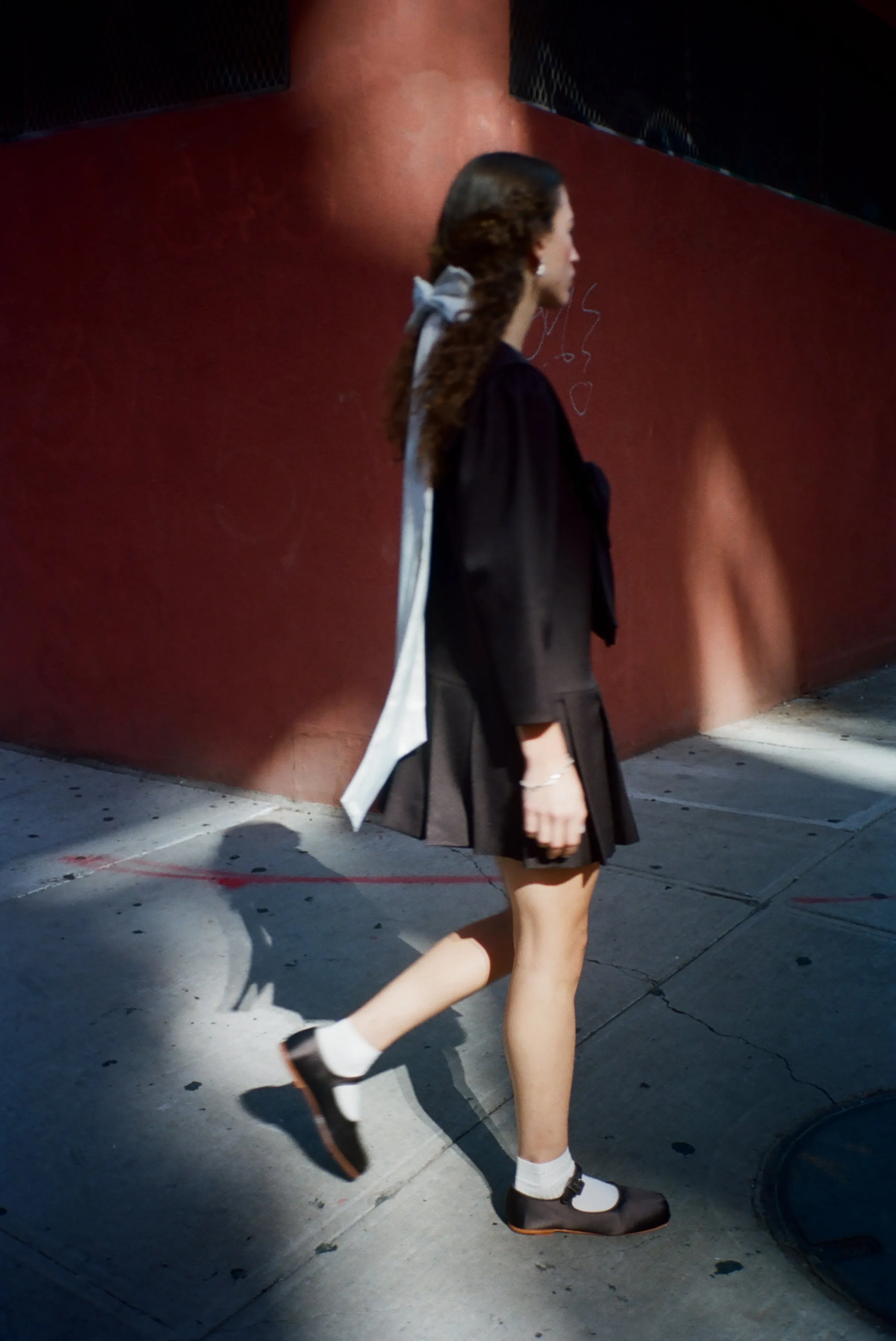 PALERMO BOW IN WHITE SATIN sold by Sandy Liang product image thumbnail 2