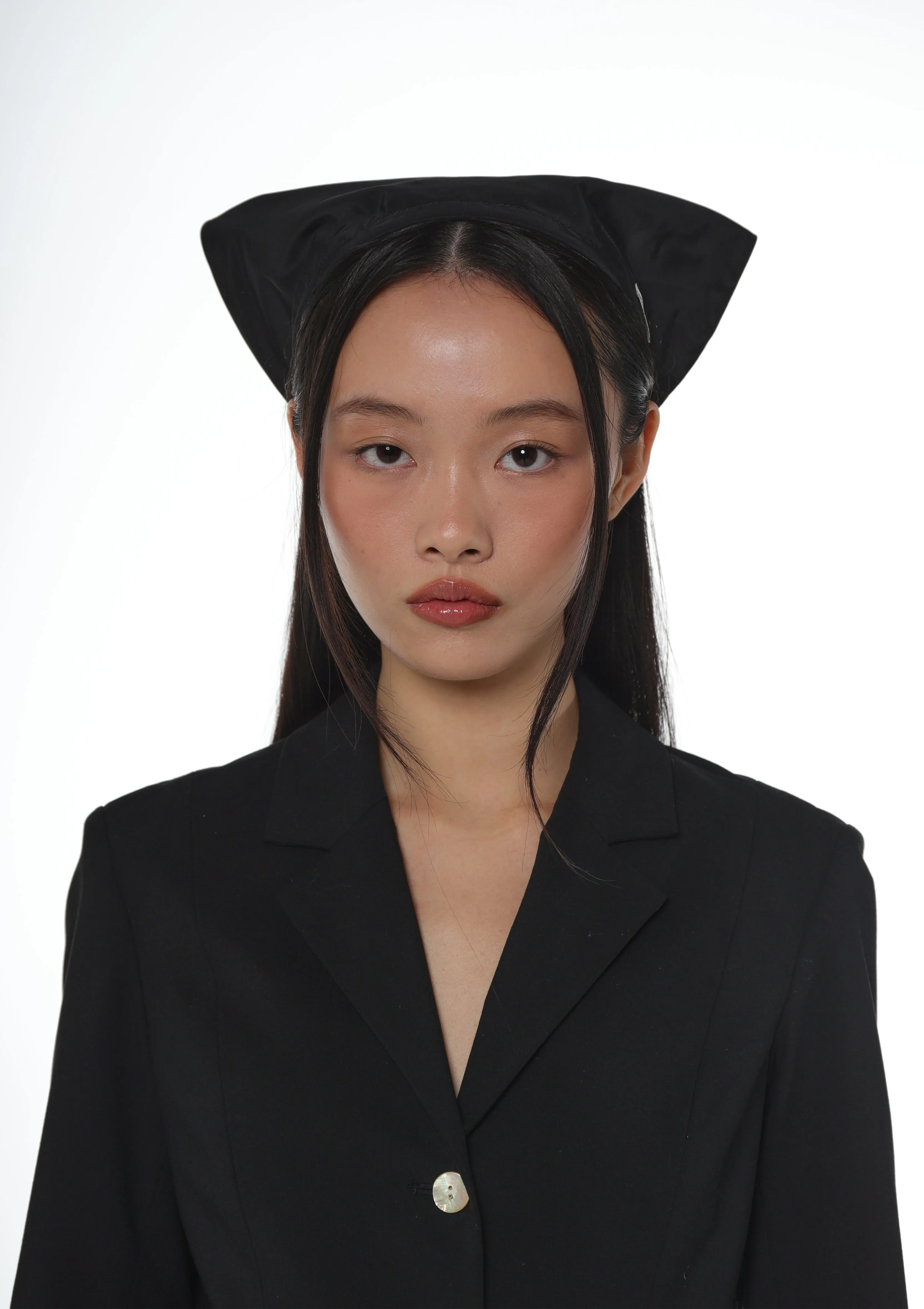 ACUTE BANDANA HEADBAND IN BLACK sold by Sandy Liang product image thumbnail 4