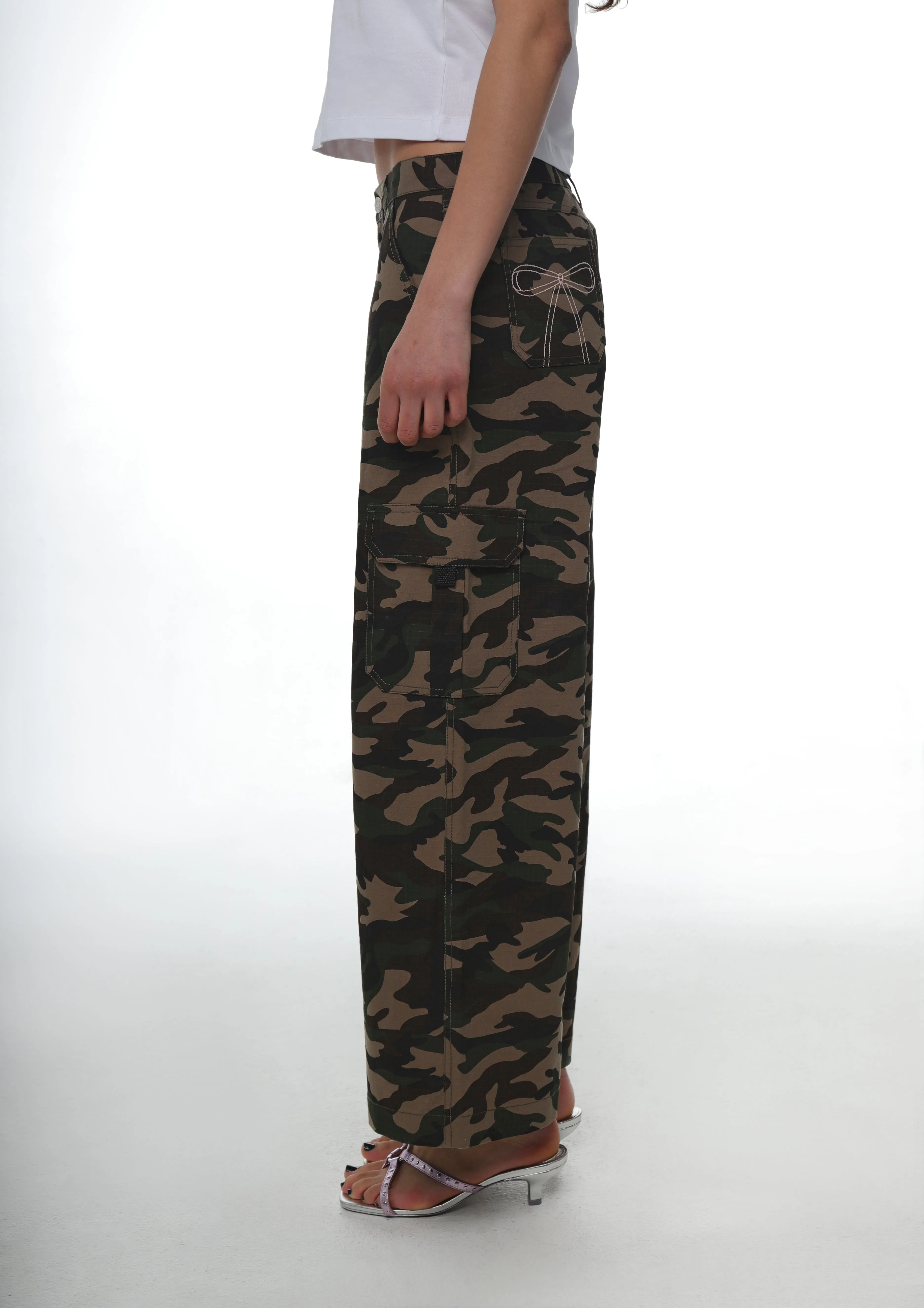 SORANO PANT sold by Sandy Liang product image thumbnail 3