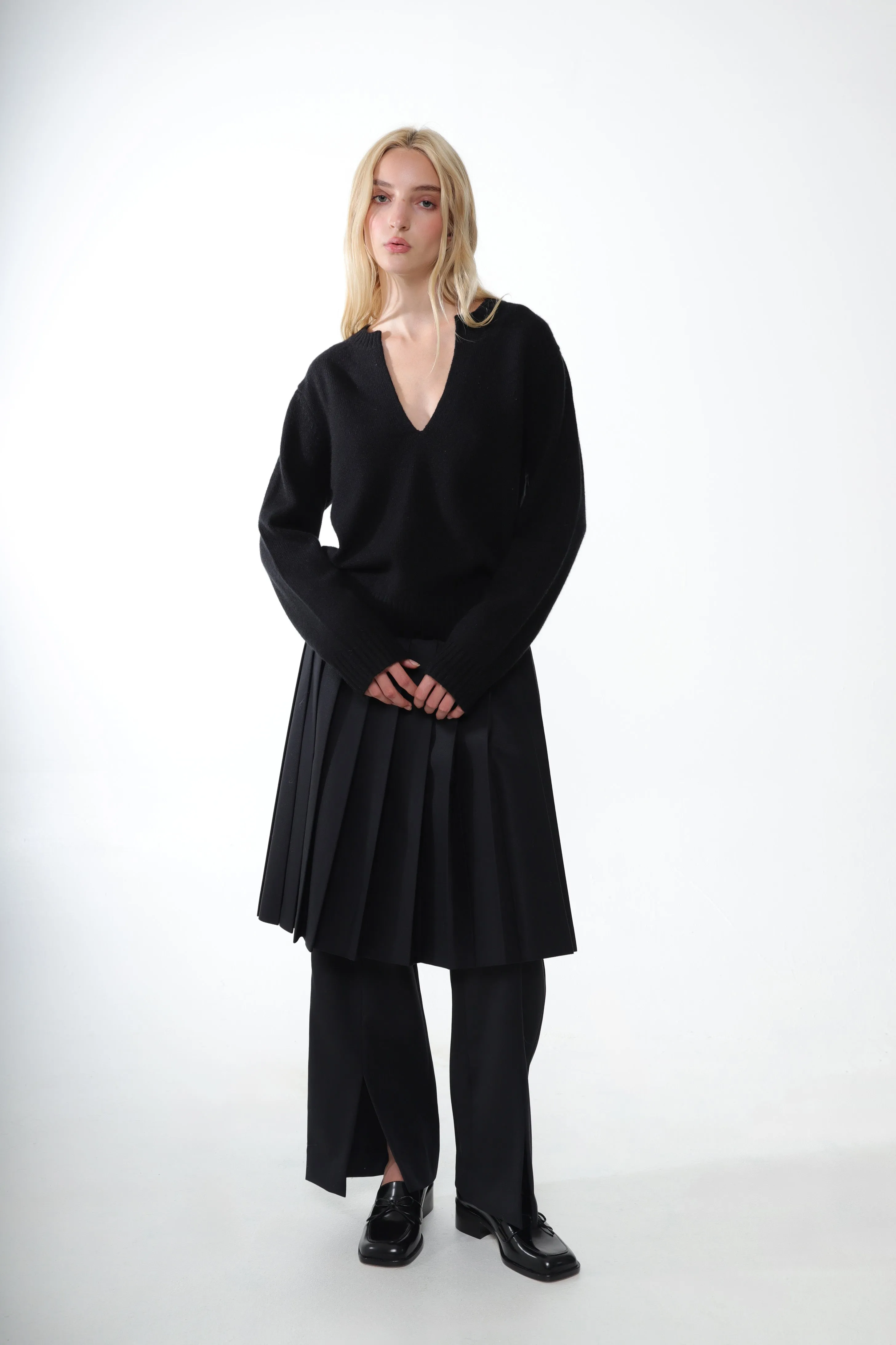 NESH CASHMERE SWEATER IN BLACK sold by Sandy Liang product image thumbnail 5
