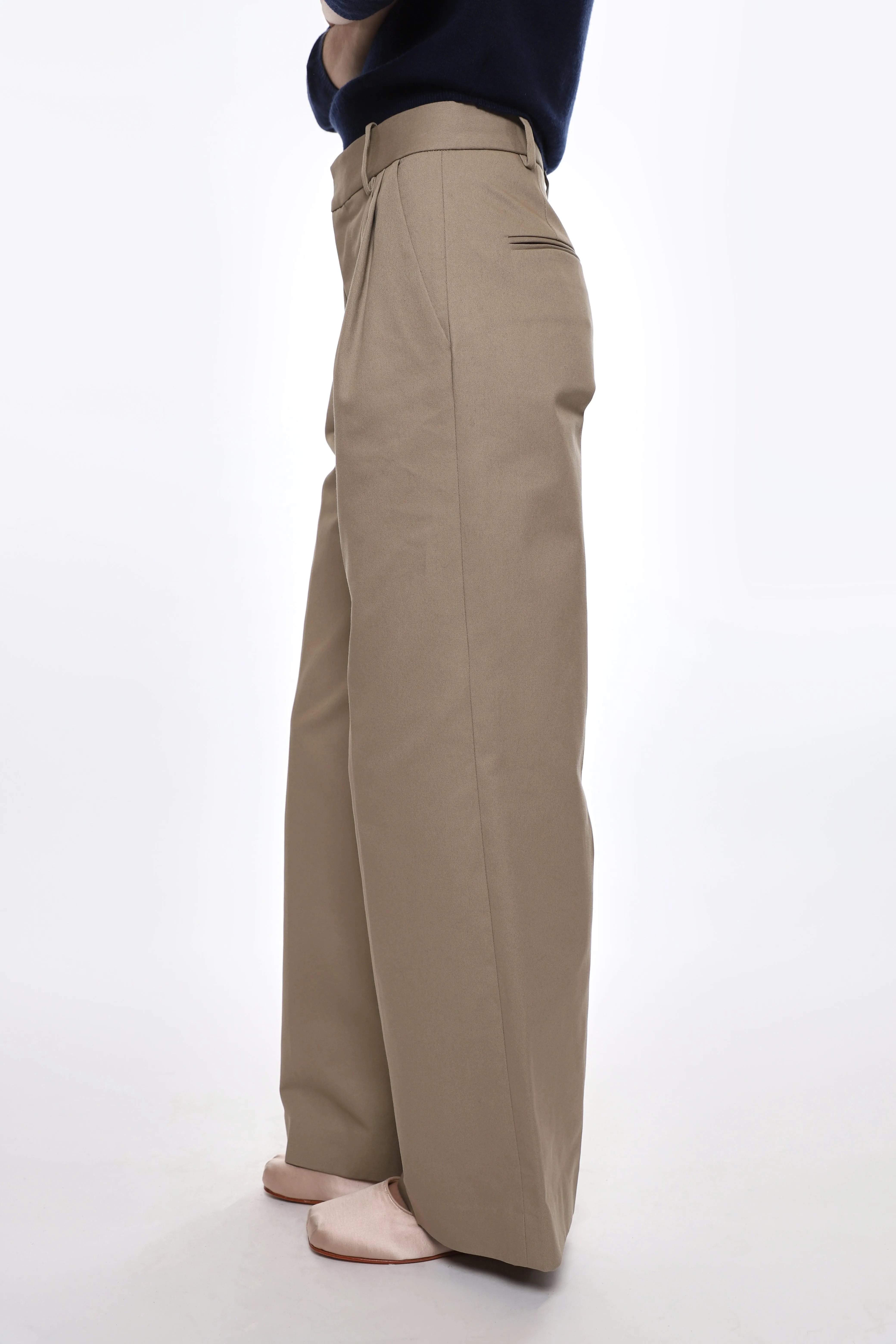 FORELLE PANT IN KHAKI sold by Sandy Liang product image thumbnail 5