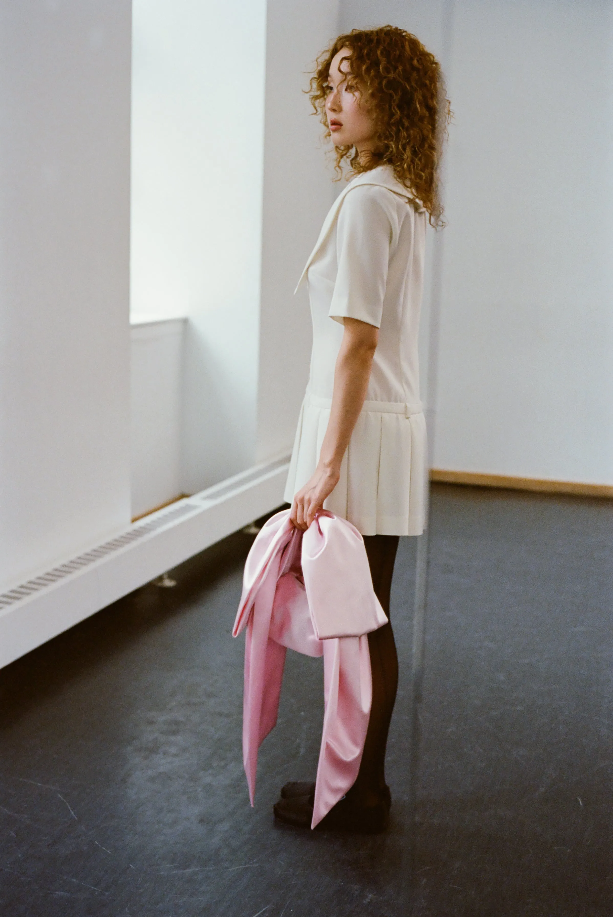 SMALL REGALO BAG IN CARNATION sold by Sandy Liang product image thumbnail 2