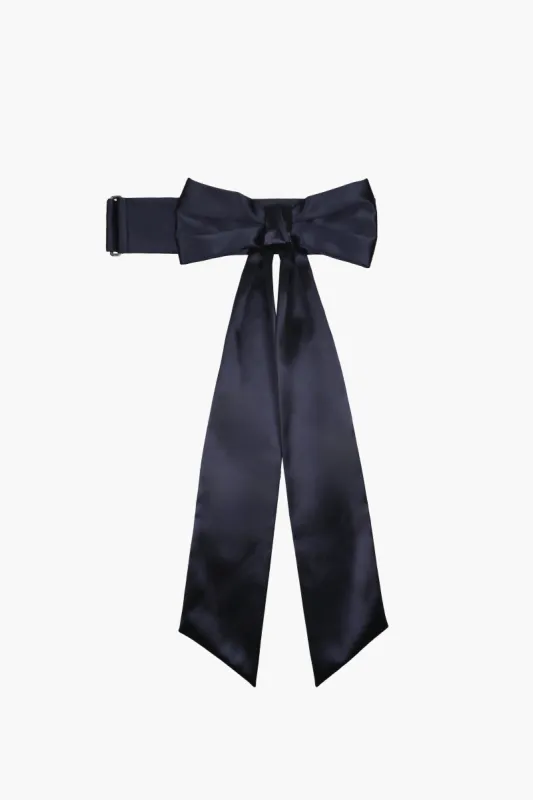 GIRL SCOUT BAG IN NAVY made by Sandy Liang