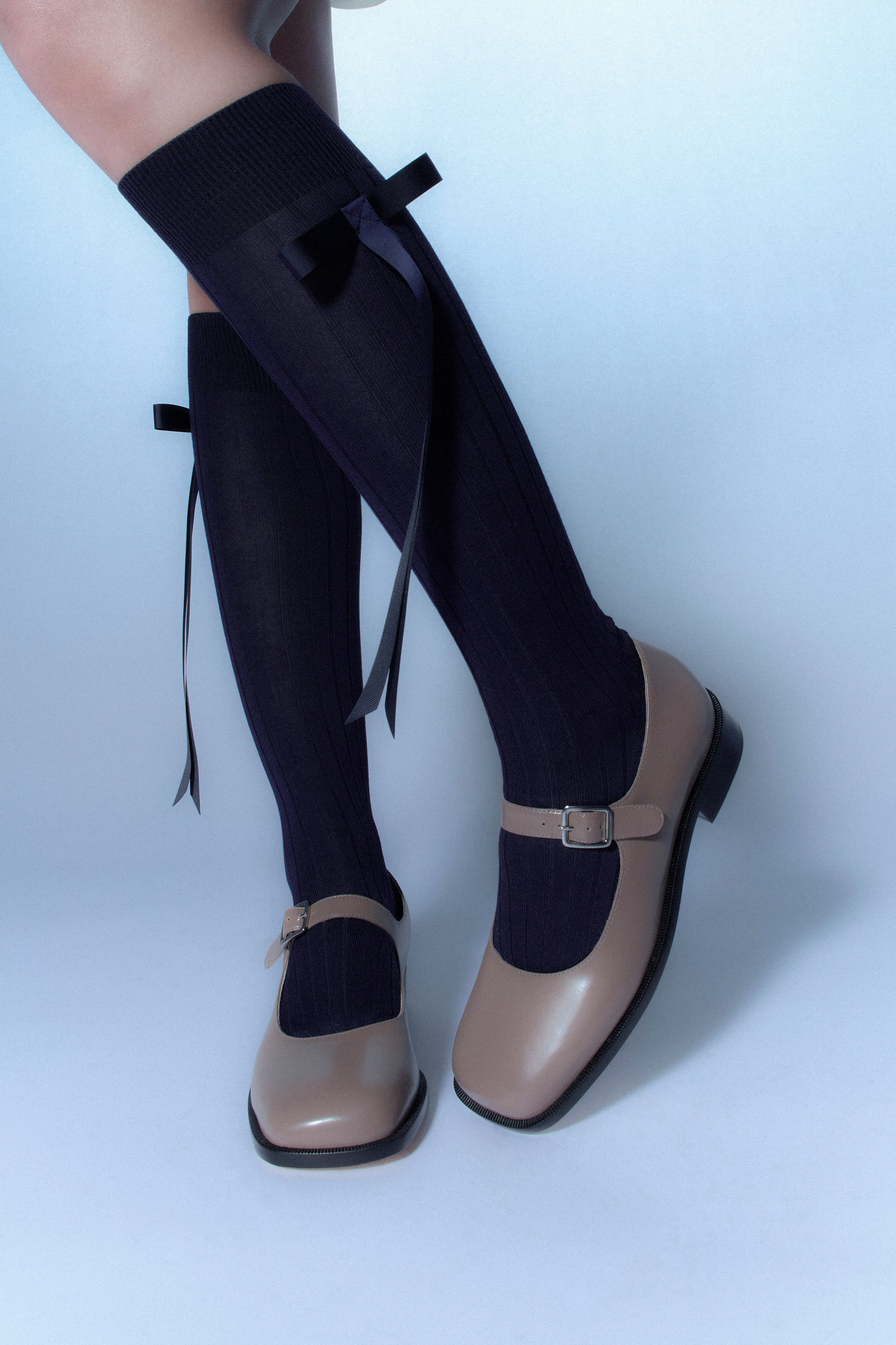 MJ 35 IN TAUPE SPAZZOLATO sold by Sandy Liang product image thumbnail 4