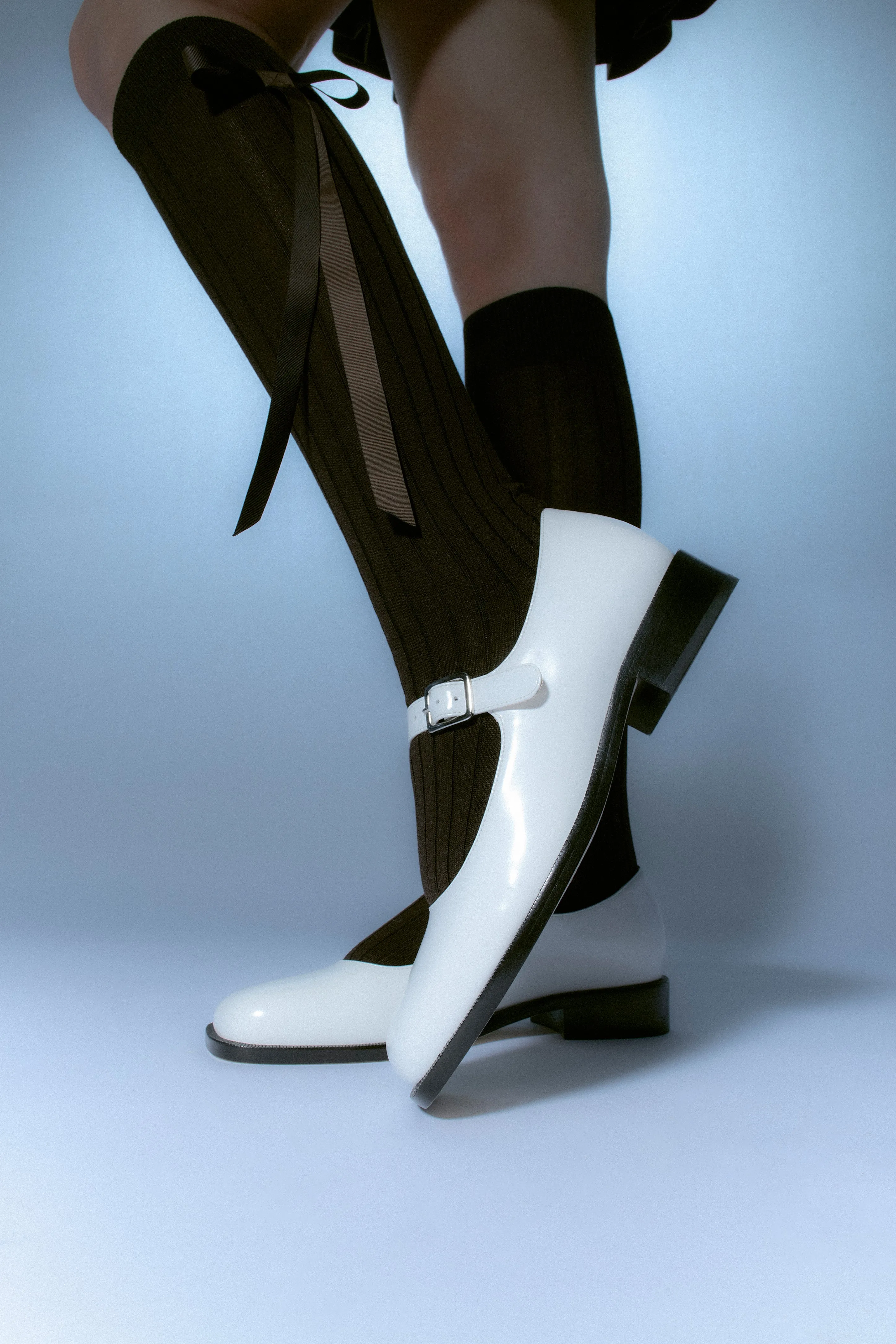 MJ 35 IN OPTIC WHITE SPAZZOLATO sold by Sandy Liang product image thumbnail 3