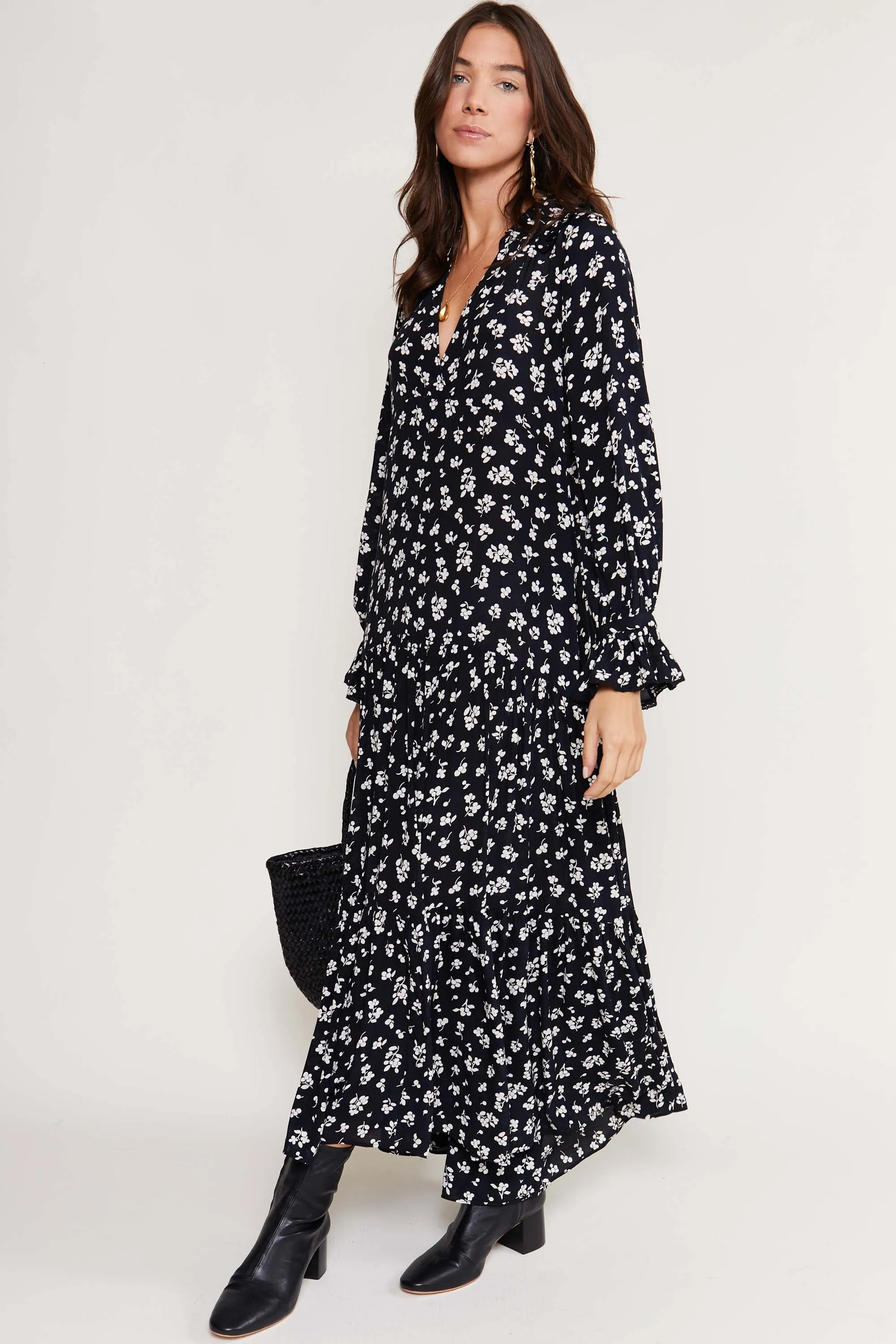 Mali - Easy Floral Navy sold by RIXO product image thumbnail 2