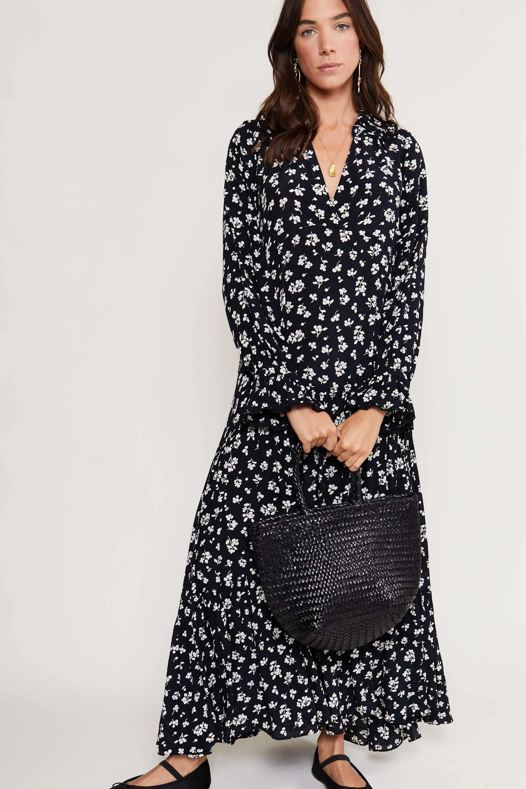 Mali - Easy Floral Navy sold by RIXO product image thumbnail 4