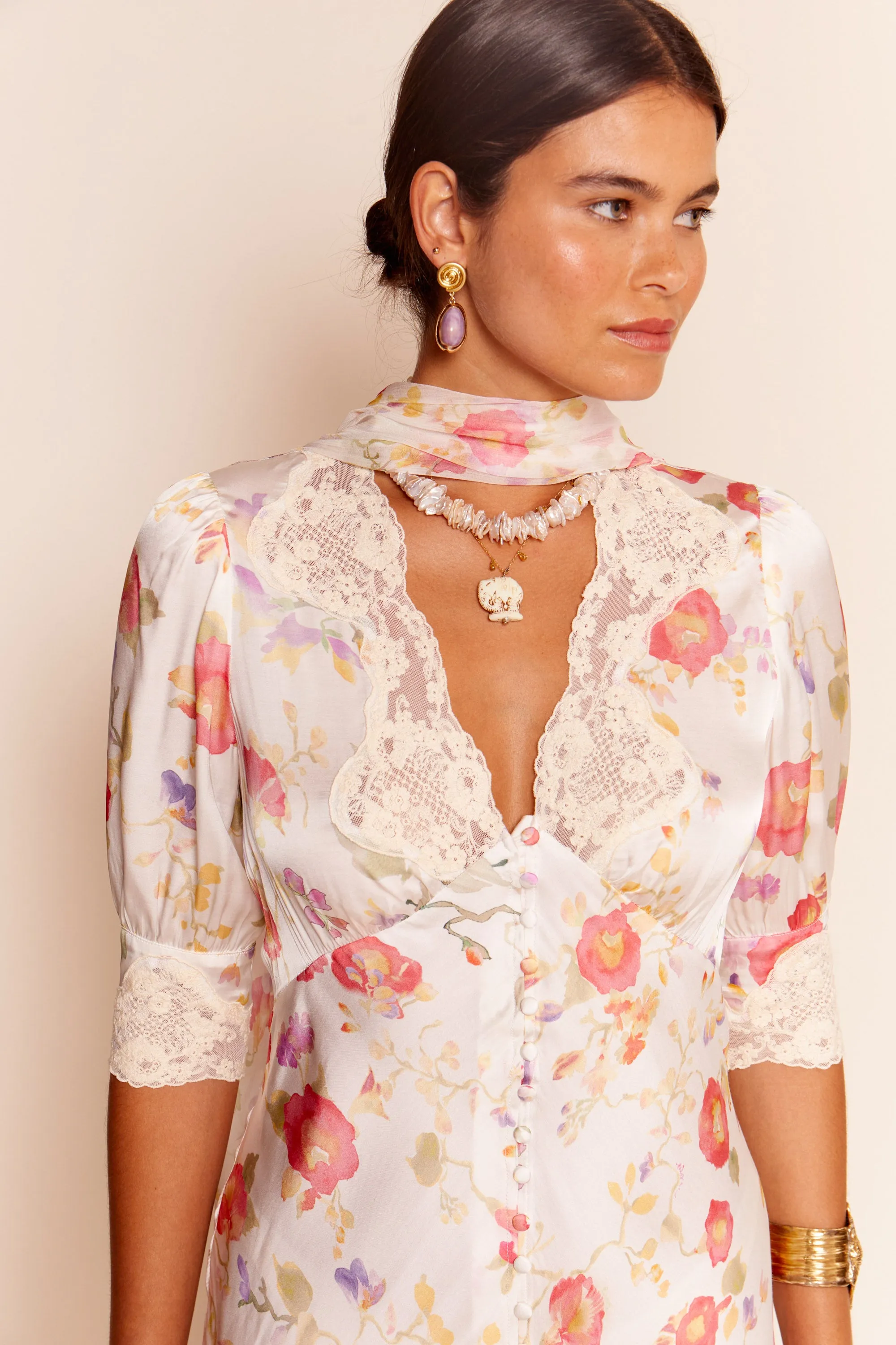 simone - waterblossom ivory sold by RIXO product image thumbnail 2