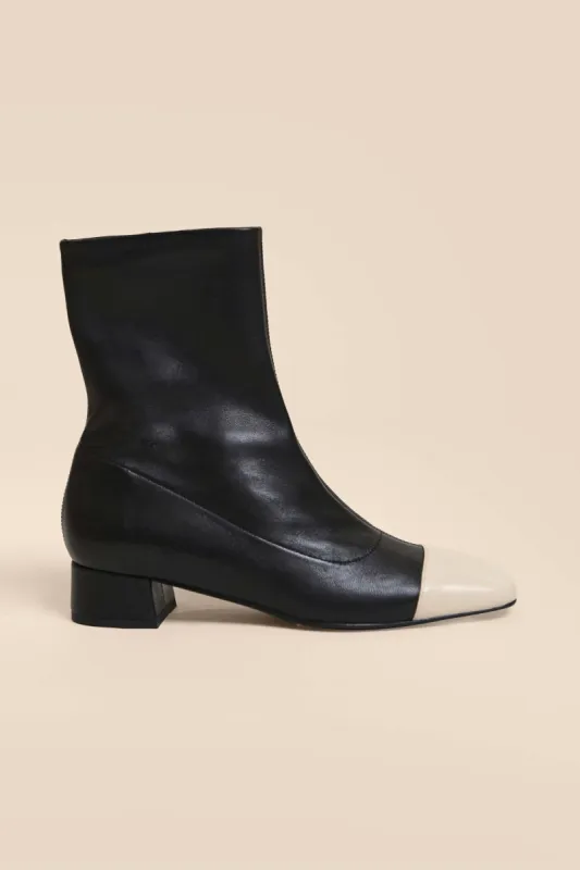 Rey - Two Tone sold by RIXO