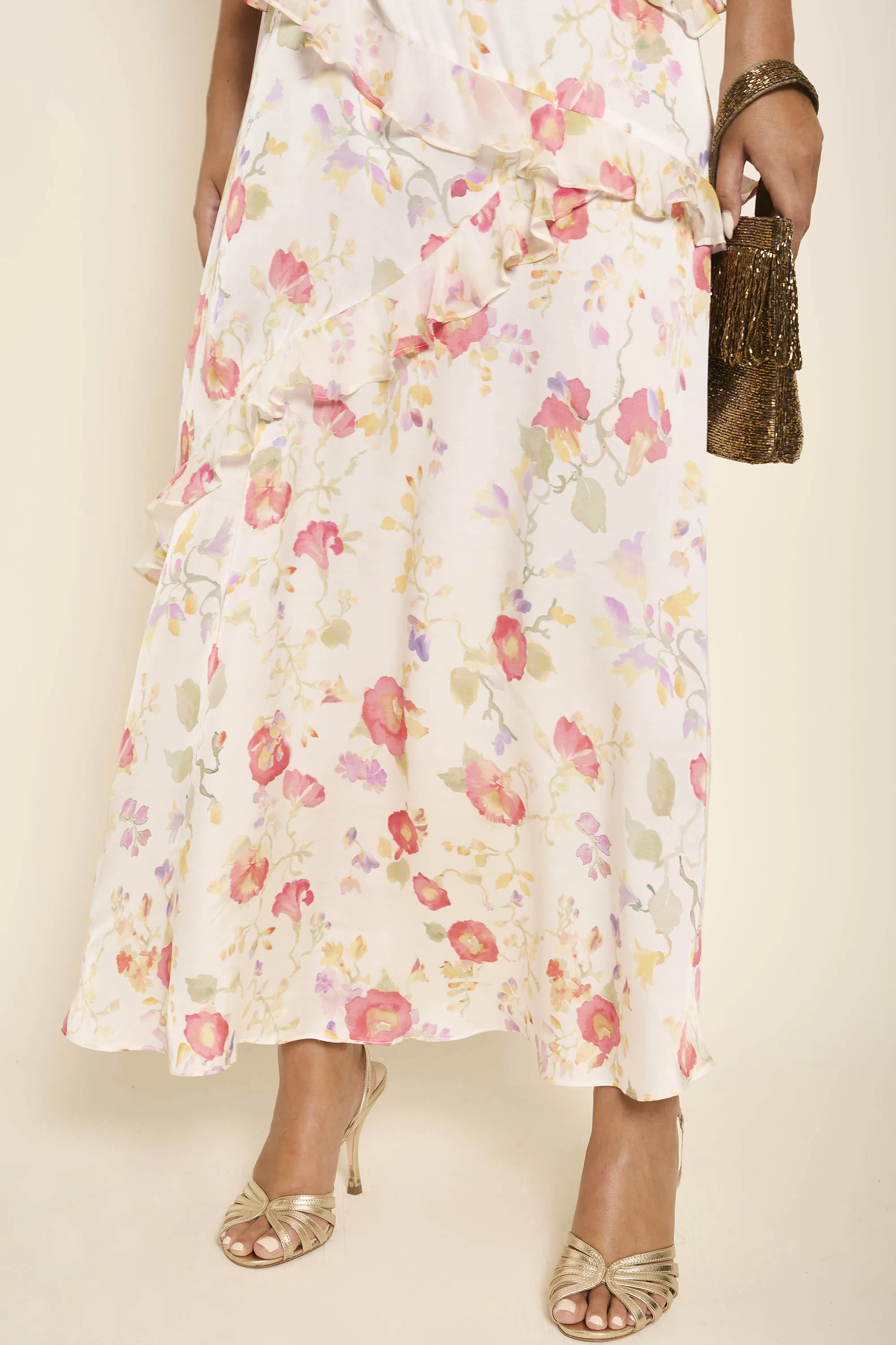 gail - waterblossom ivory sold by RIXO product image thumbnail 4