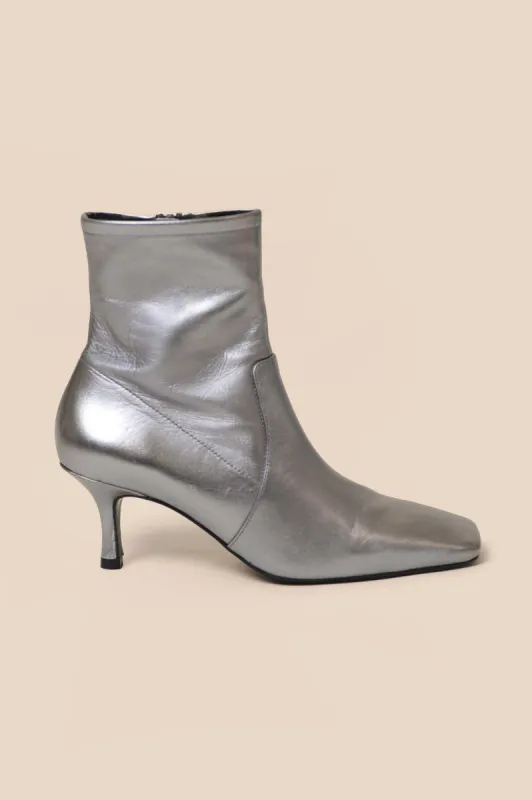 Louis - Pewter sold by RIXO