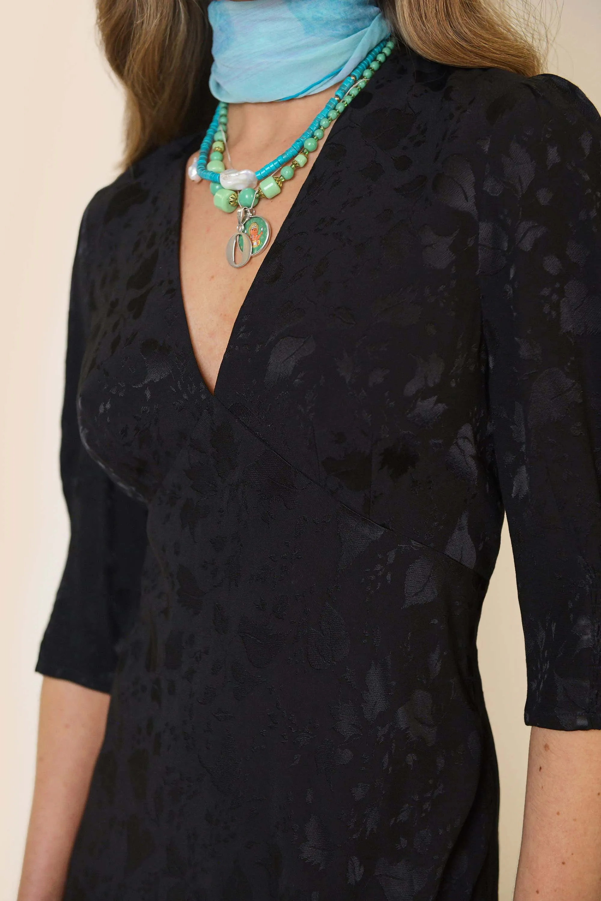 Zadie - Leaf Heart Black sold by RIXO product image thumbnail 5