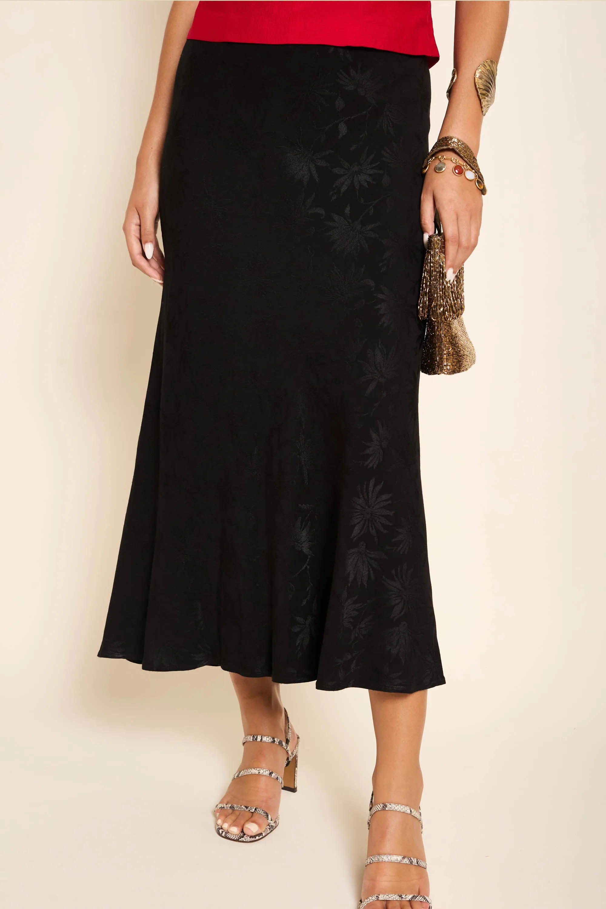 Ardith - Daisy Black sold by RIXO