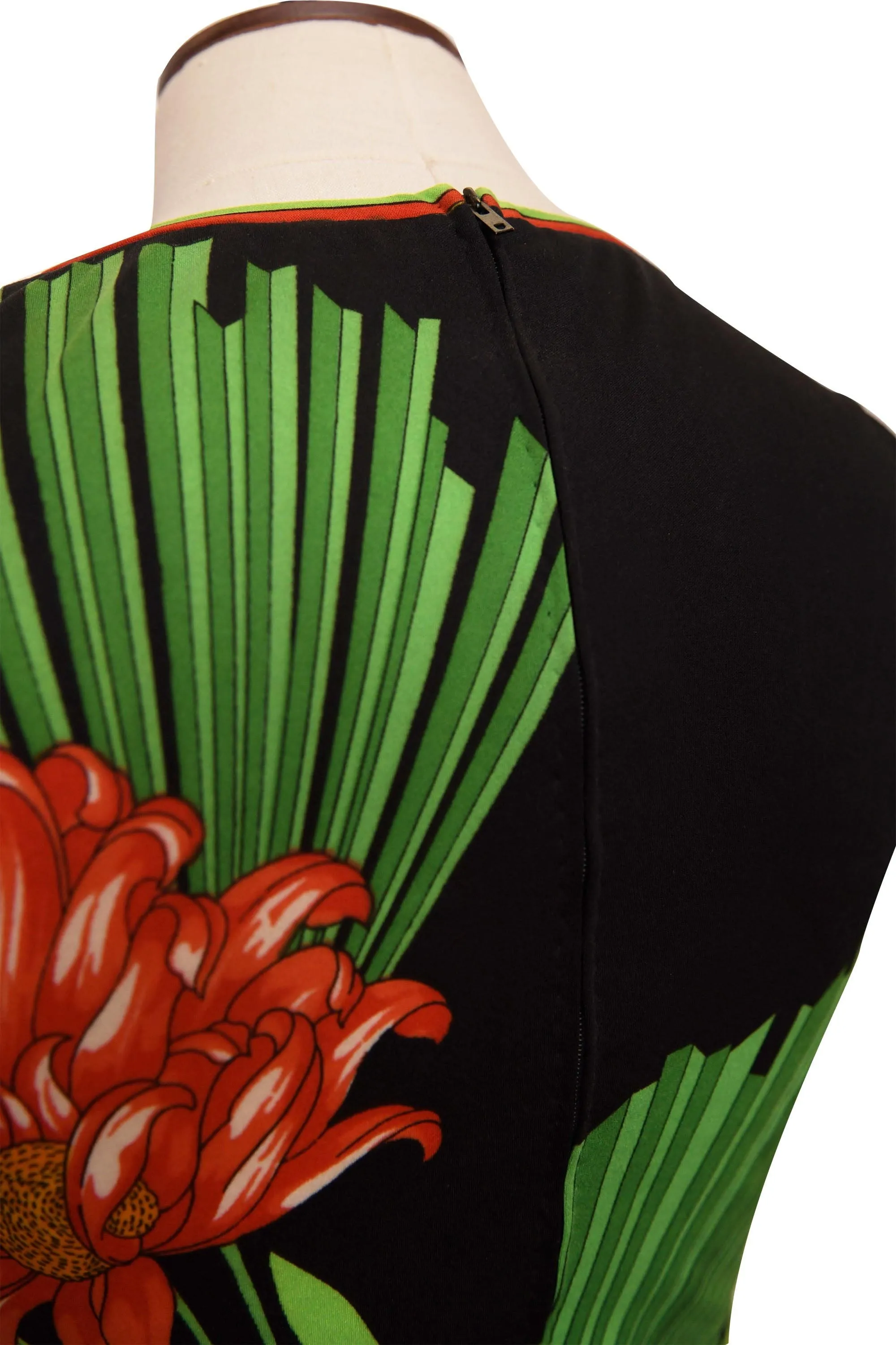 Vintage - Tropical Printed Dress sold by RIXO product image thumbnail 4